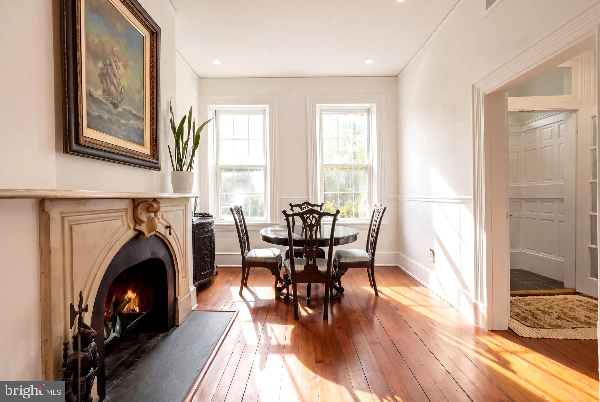 CAPITOL HILL - Residential
