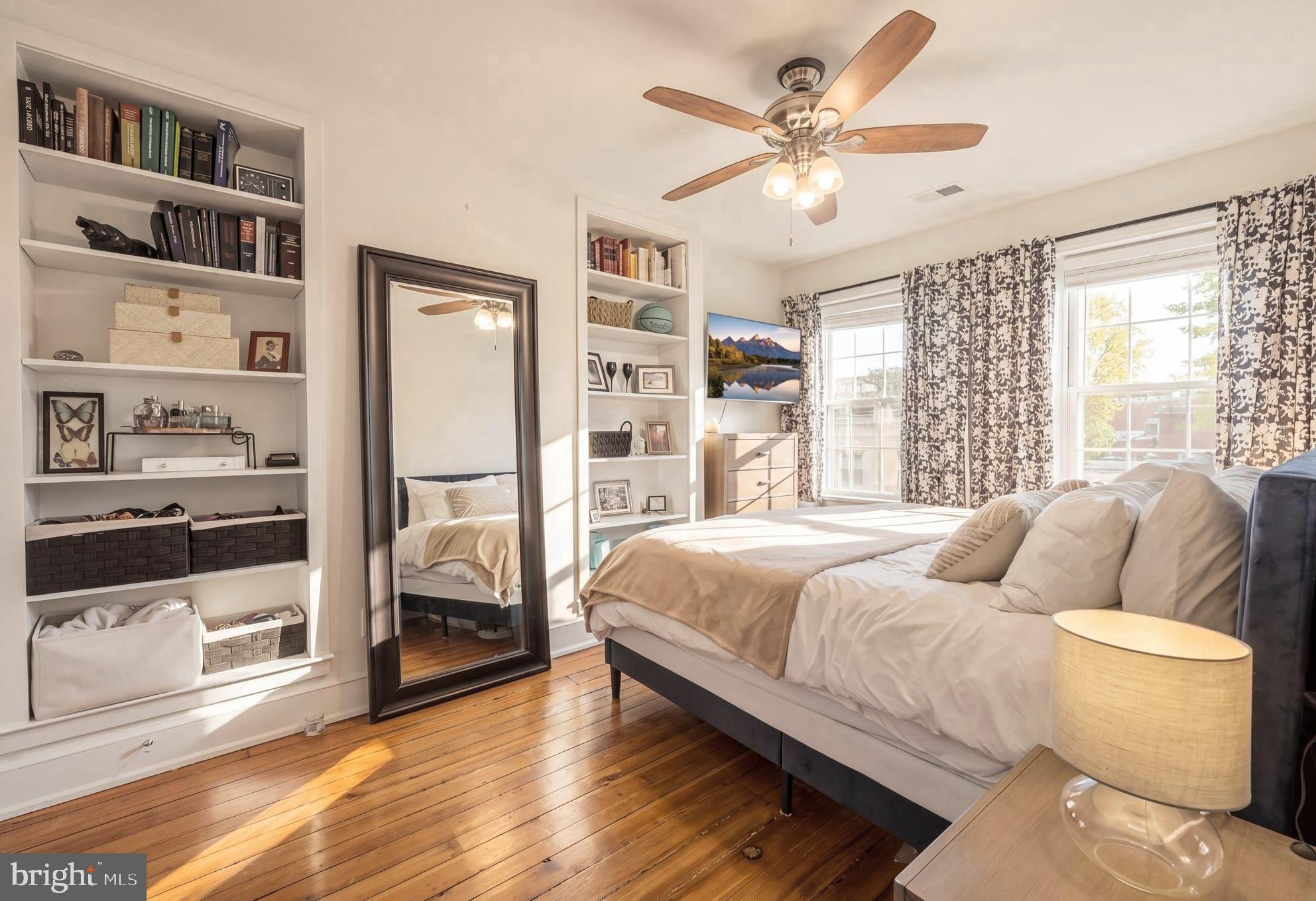CAPITOL HILL - Residential