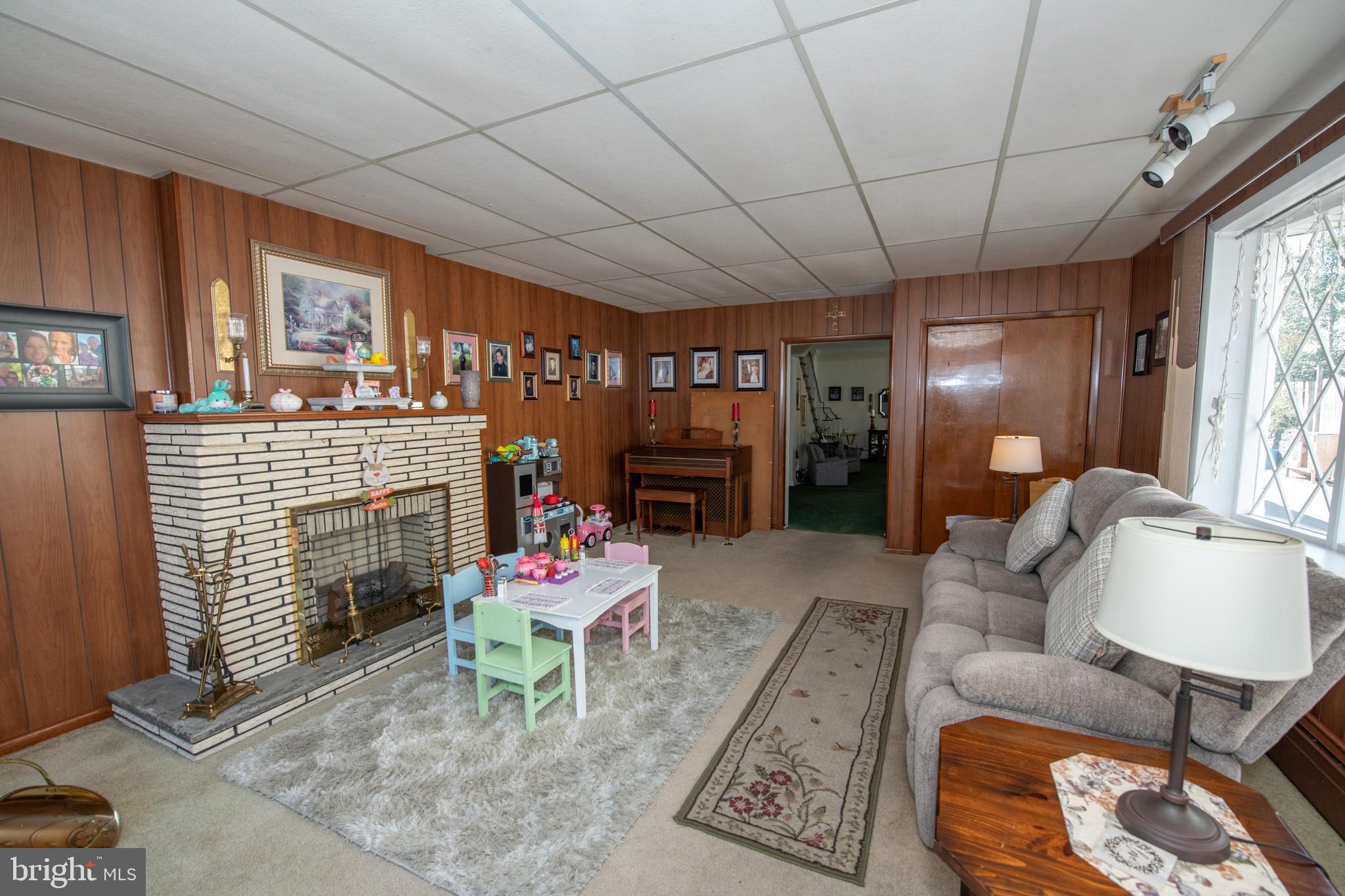 BRIDESBURG - Residential