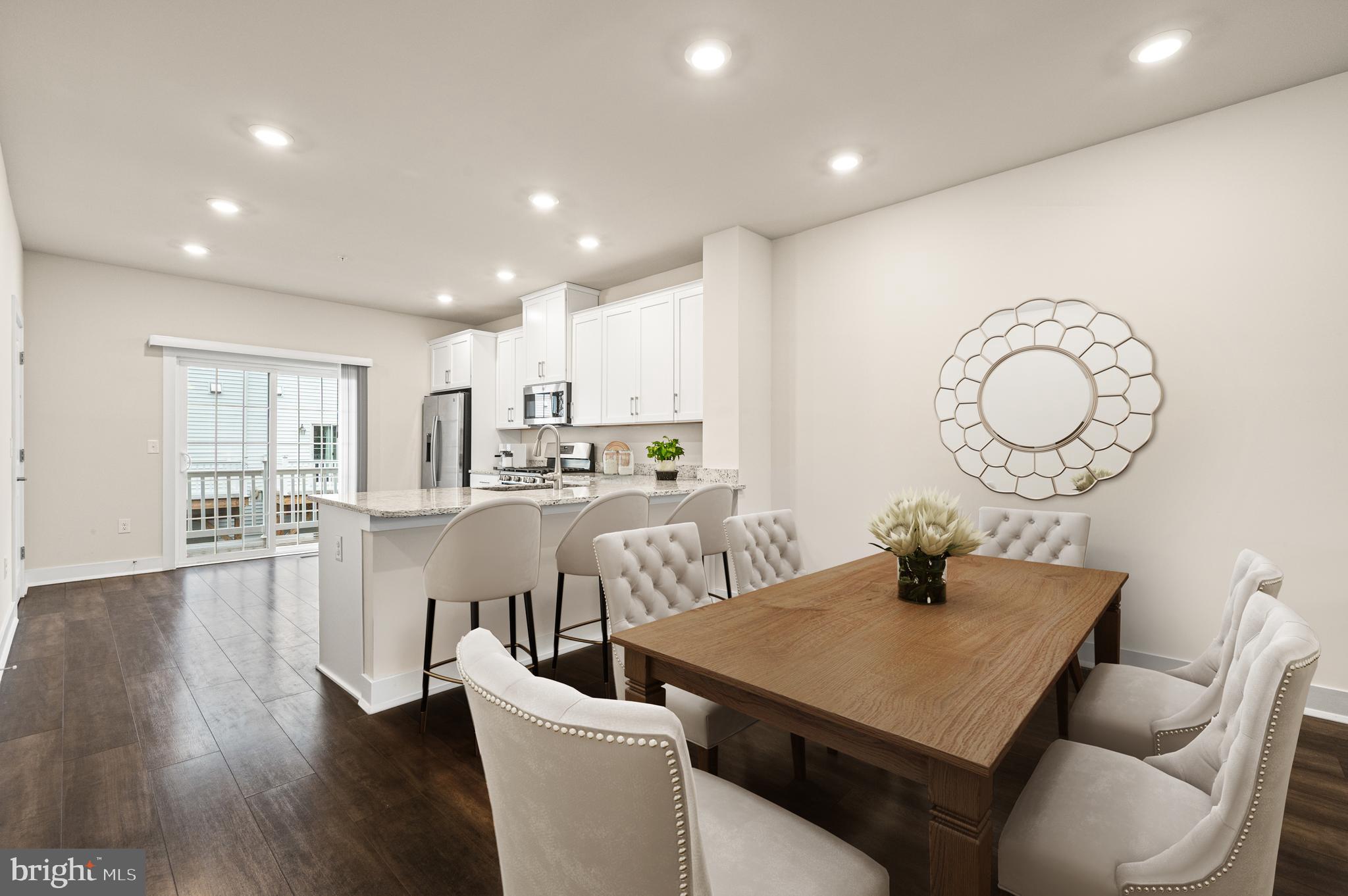 WATERSIDE - Residential