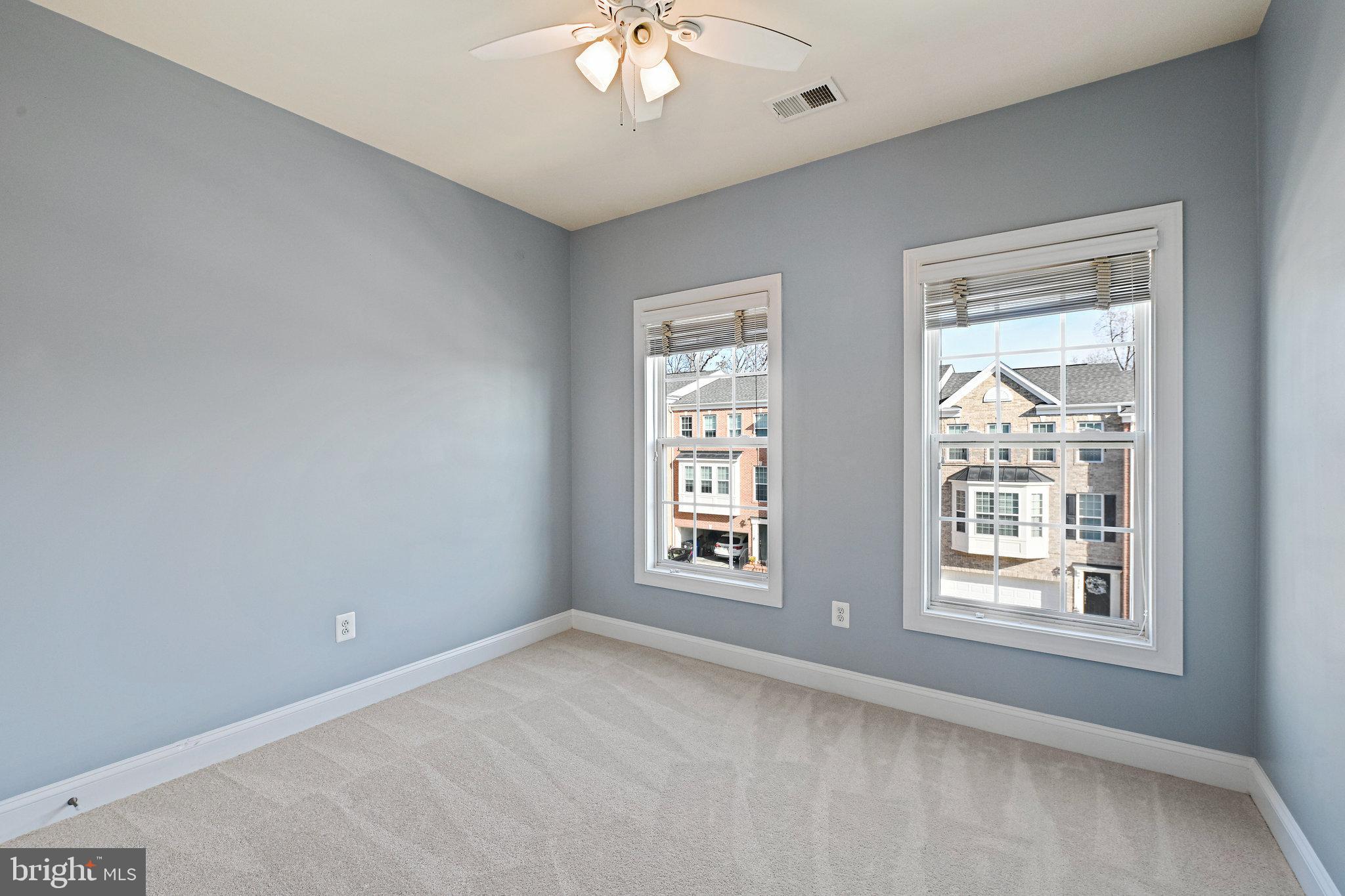 KINCAID FOREST - Residential Lease
