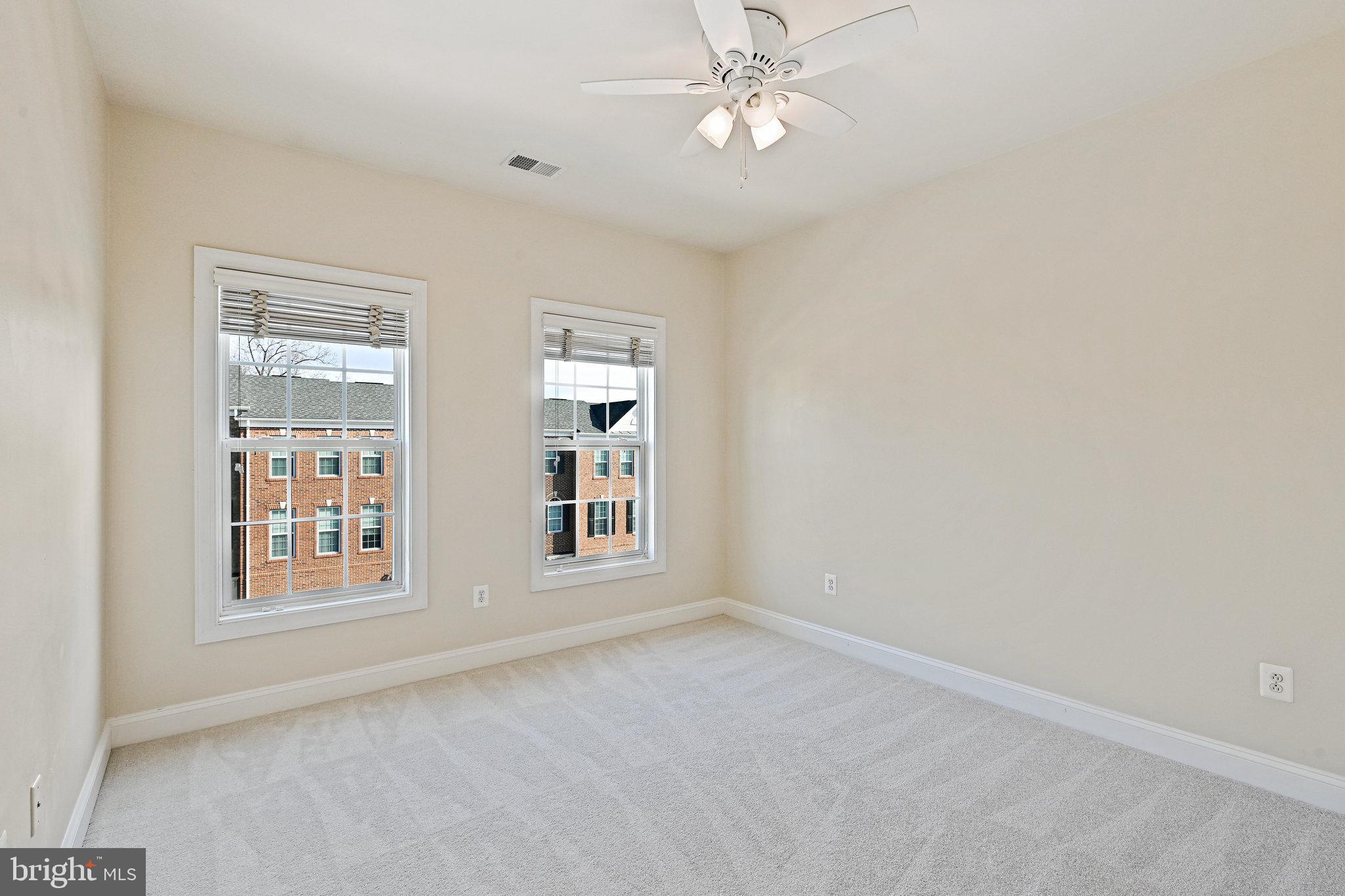KINCAID FOREST - Residential Lease