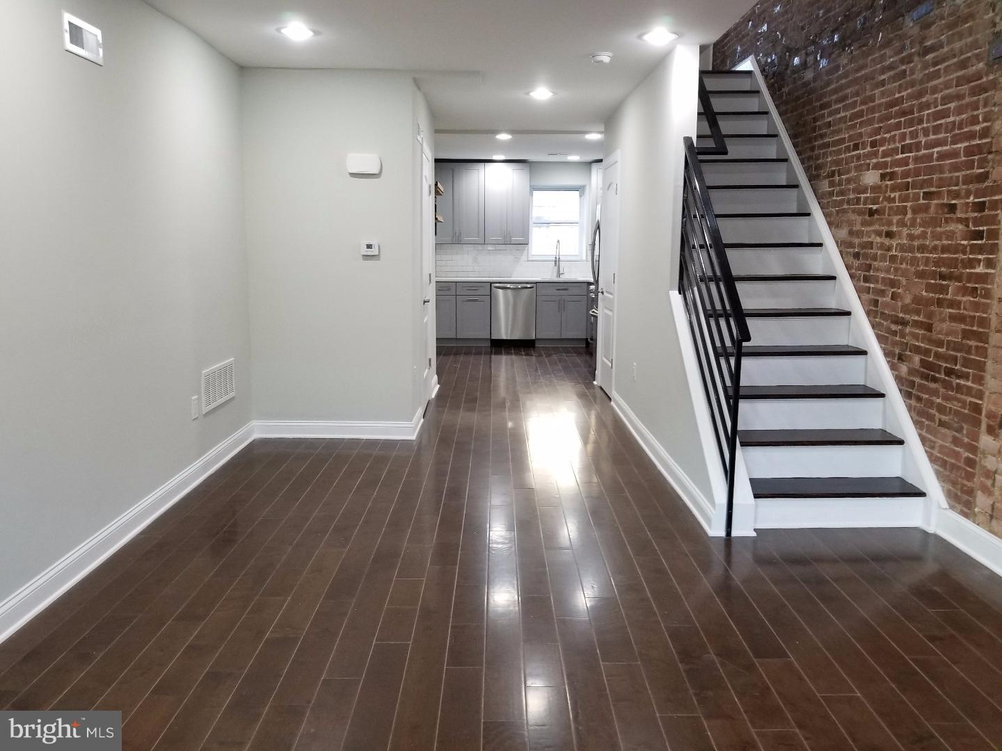PASSYUNK SQUARE - Residential