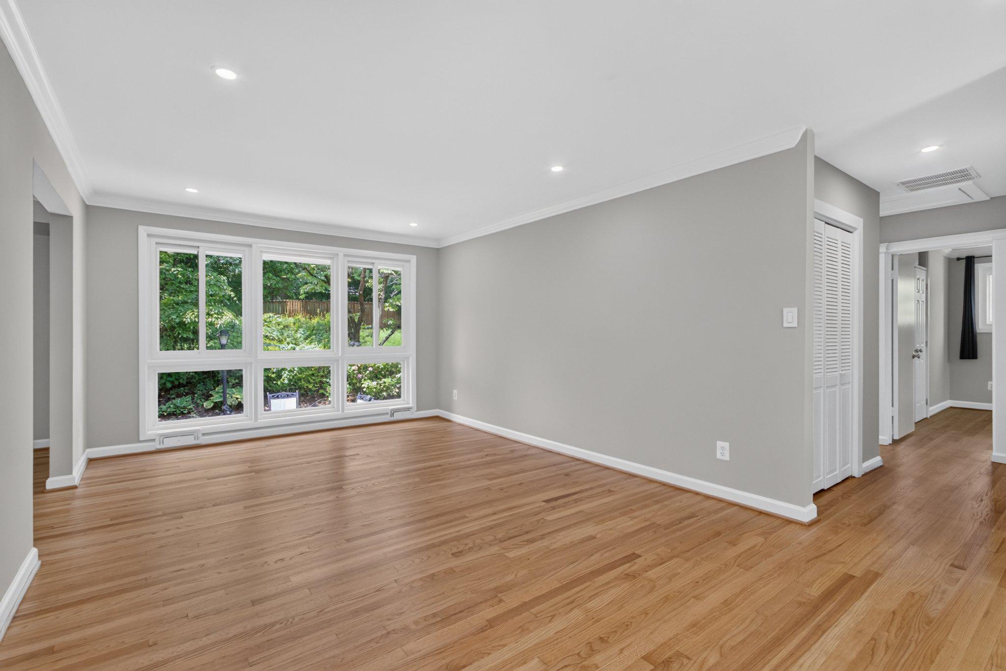 WILDWOOD MANOR - Residential