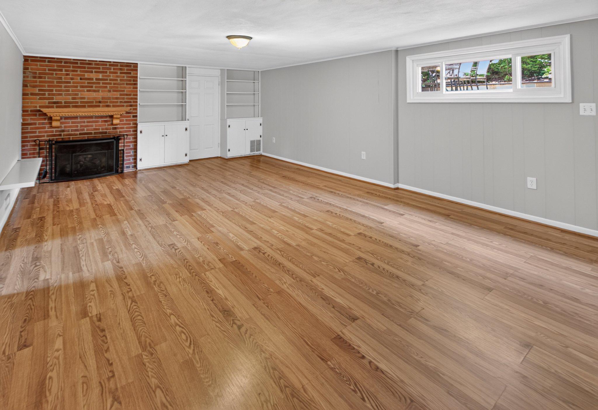 WILDWOOD MANOR - Residential