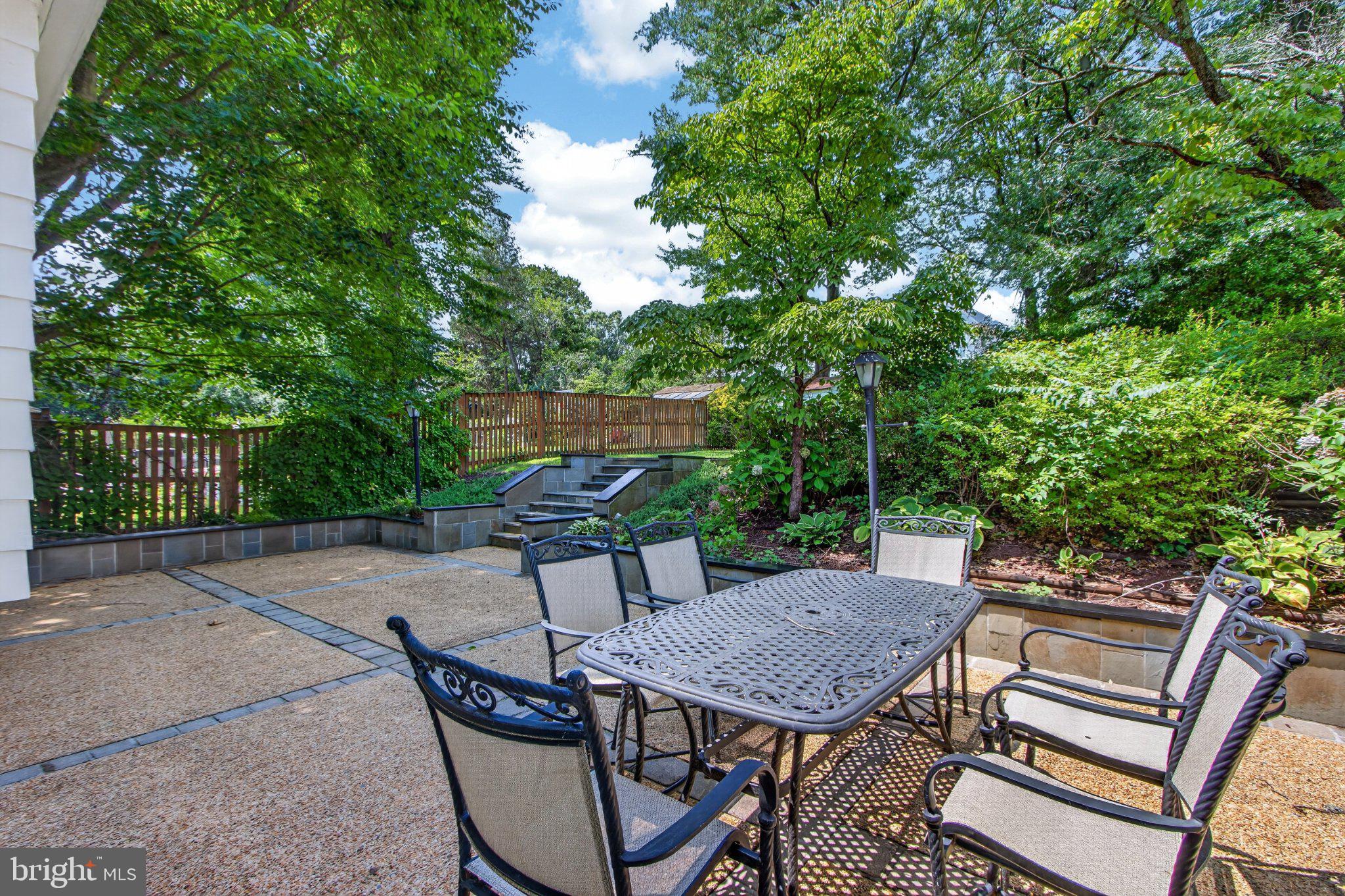 WILDWOOD MANOR - Residential