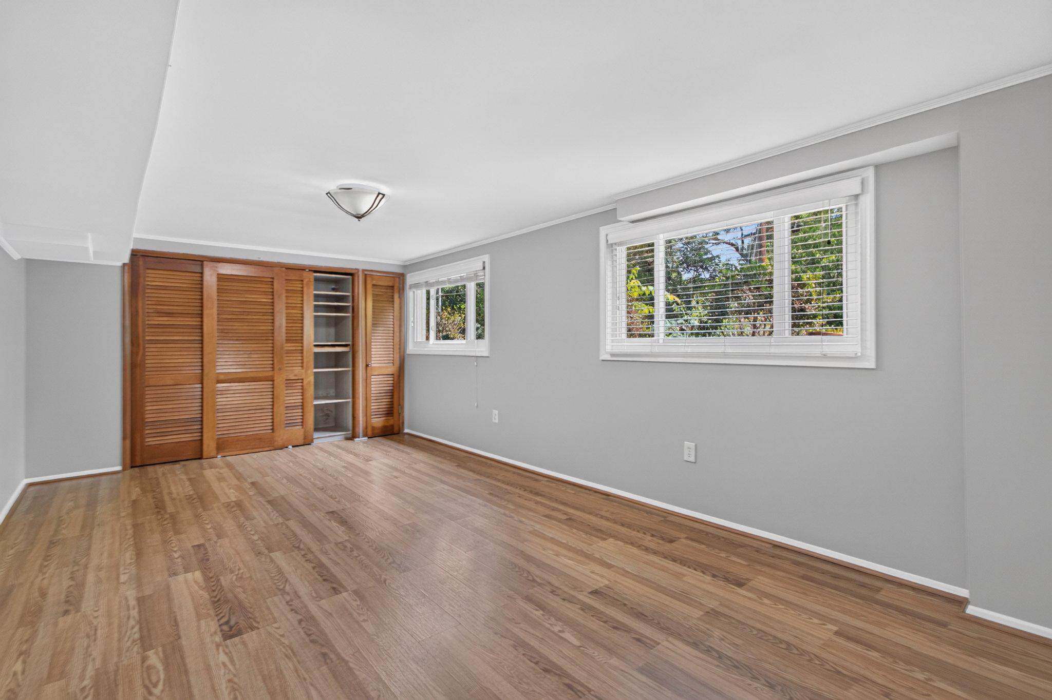 WILDWOOD MANOR - Residential