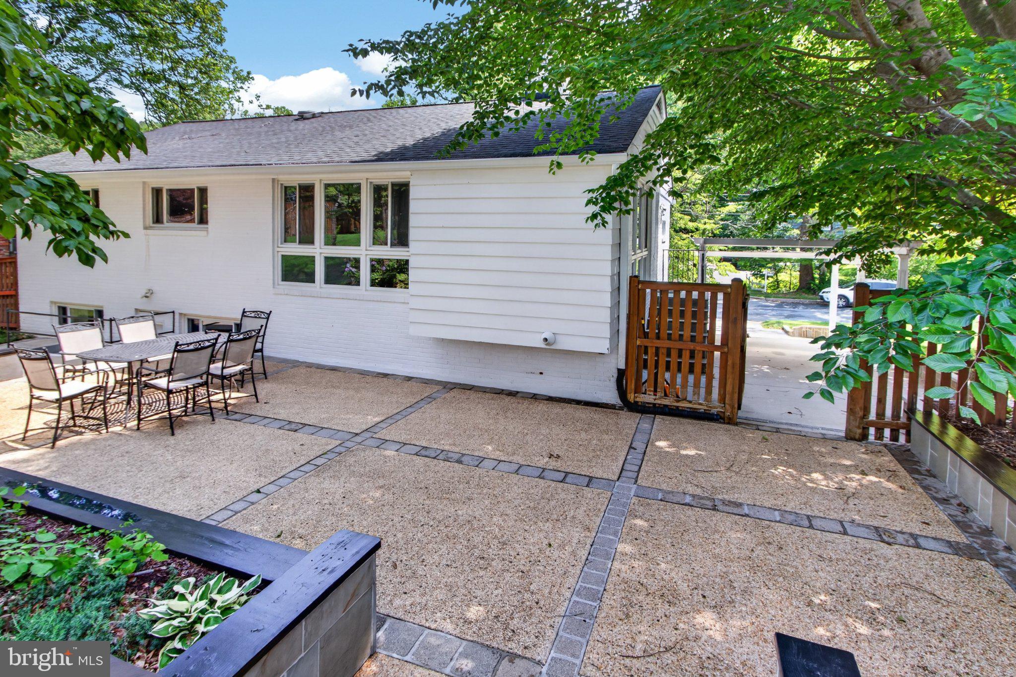 WILDWOOD MANOR - Residential