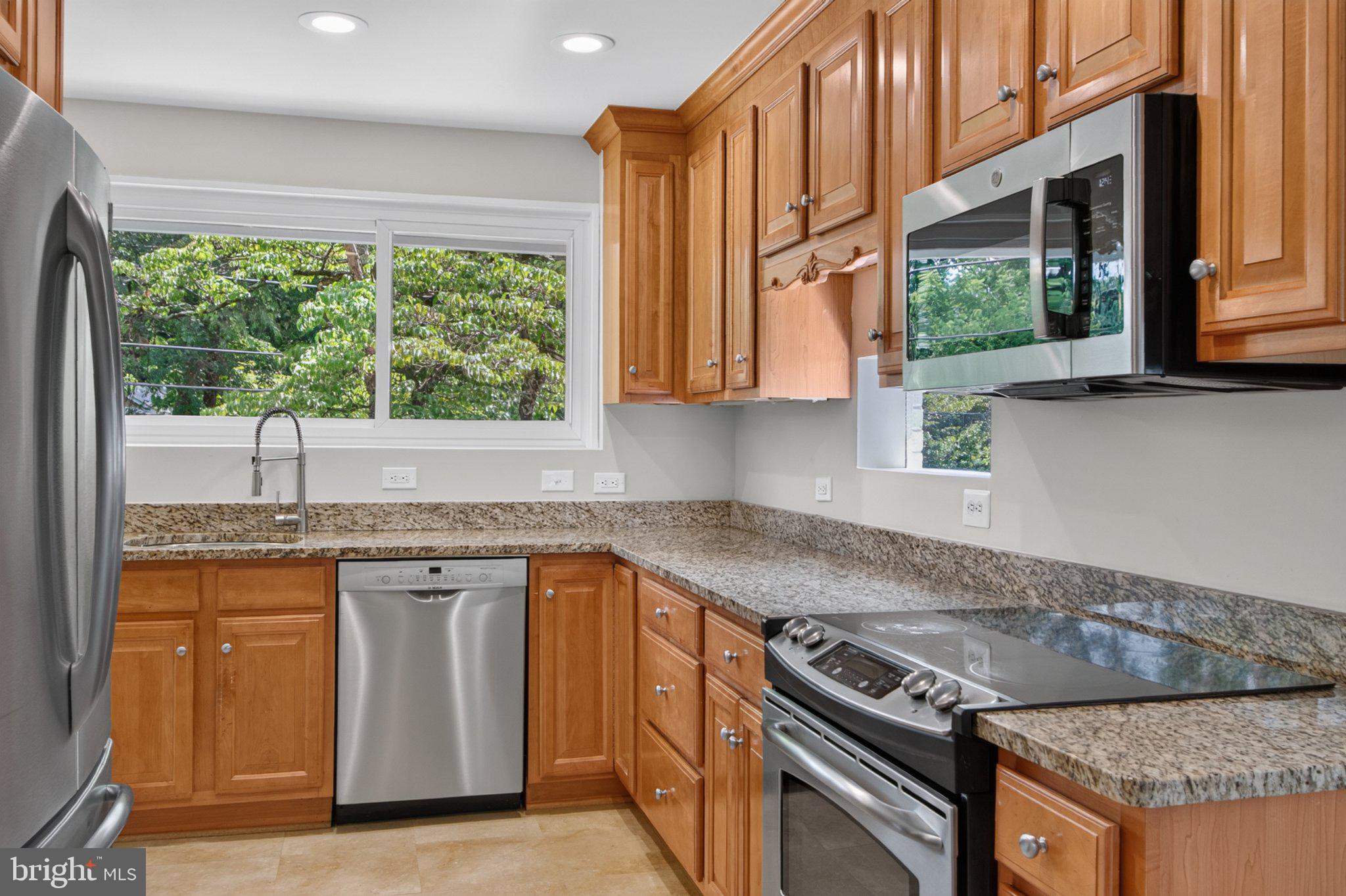 WILDWOOD MANOR - Residential