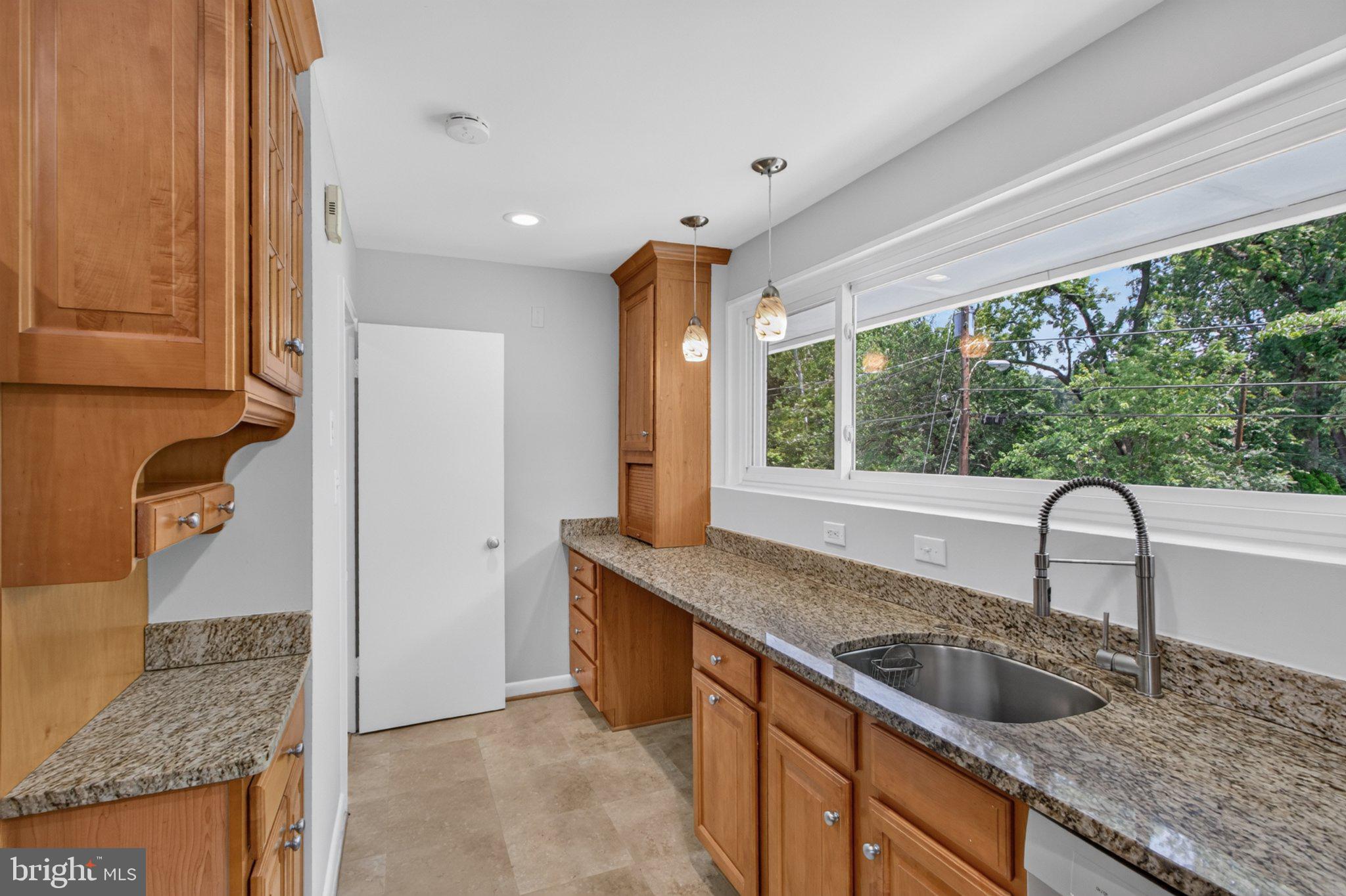WILDWOOD MANOR - Residential