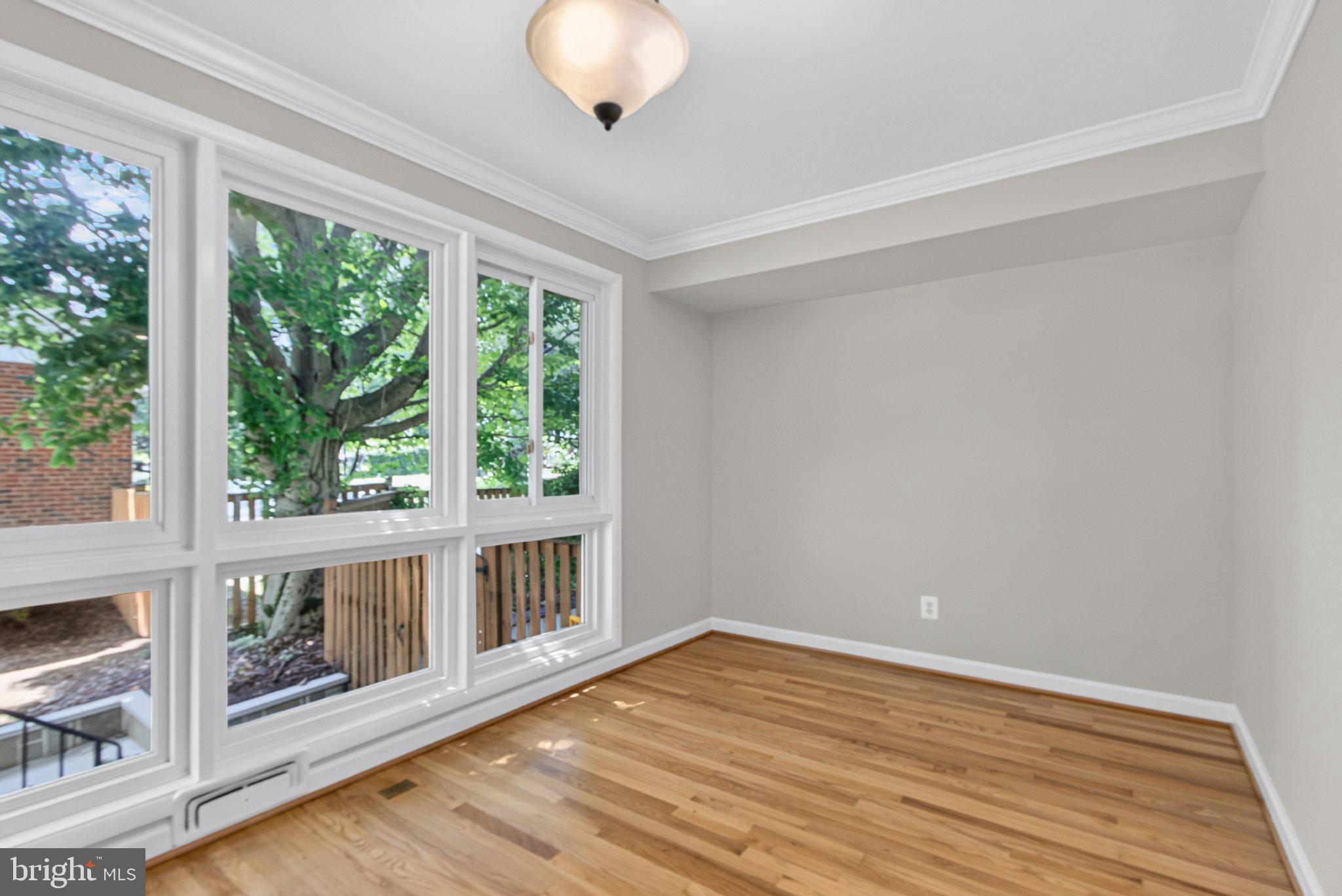 WILDWOOD MANOR - Residential