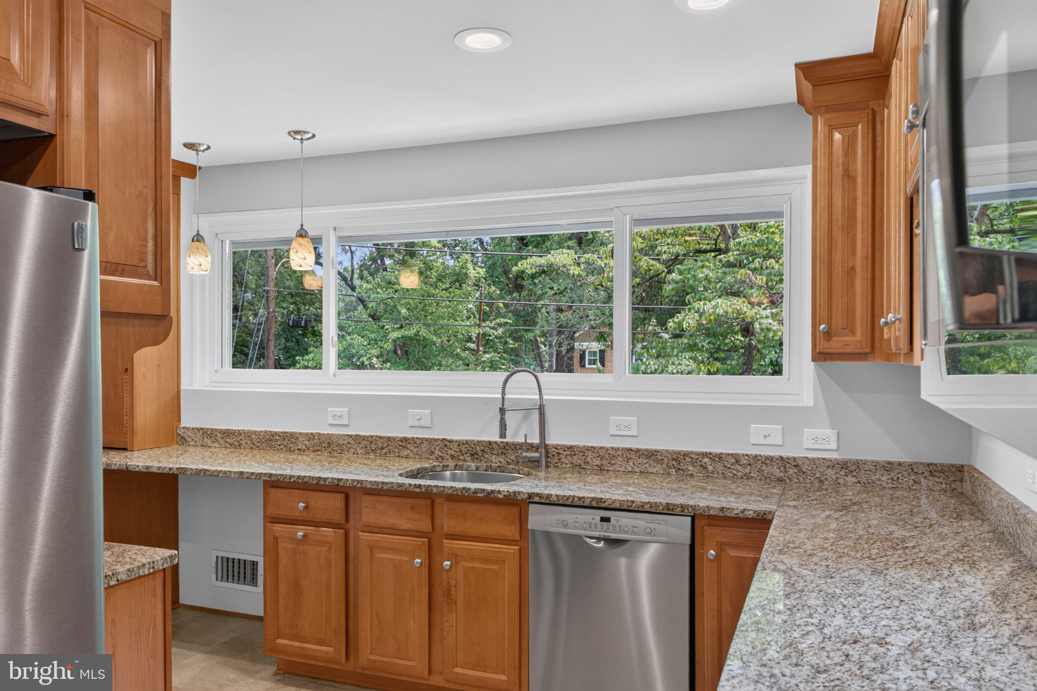 WILDWOOD MANOR - Residential