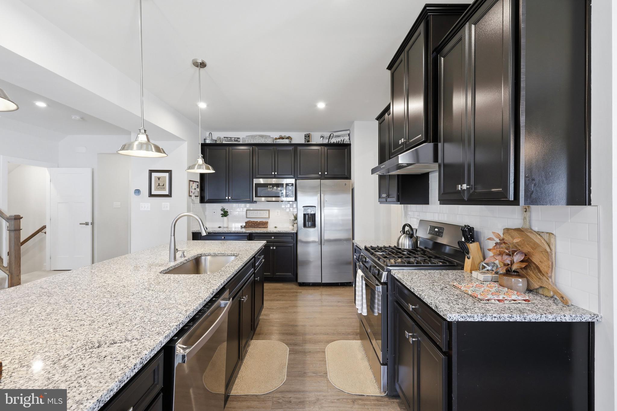 THE LAKES AT MARTINSBURG - Residential
