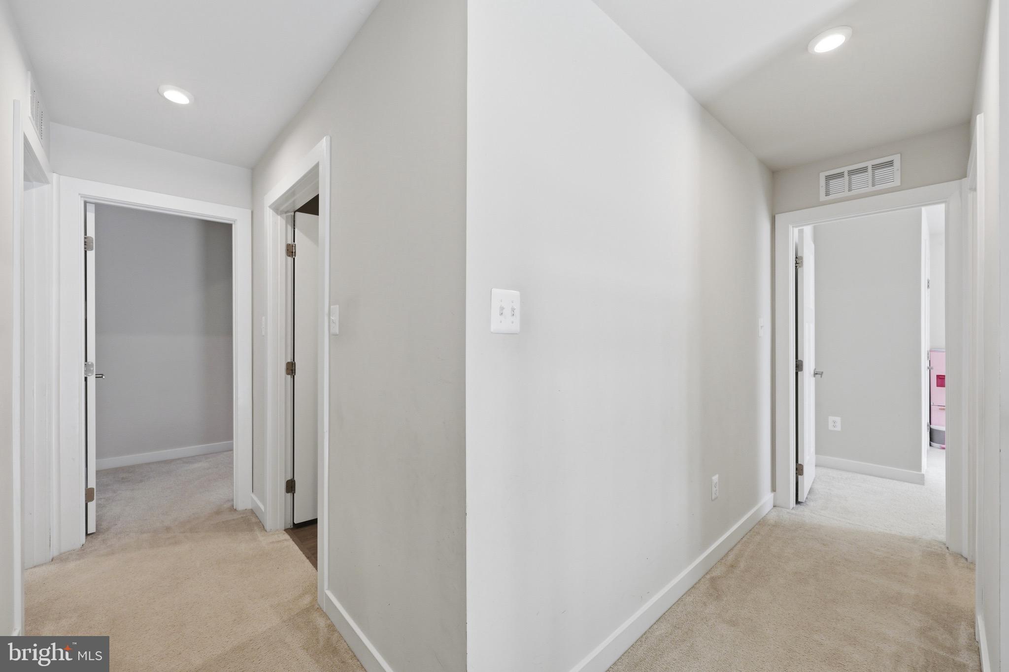 THE LAKES AT MARTINSBURG - Residential