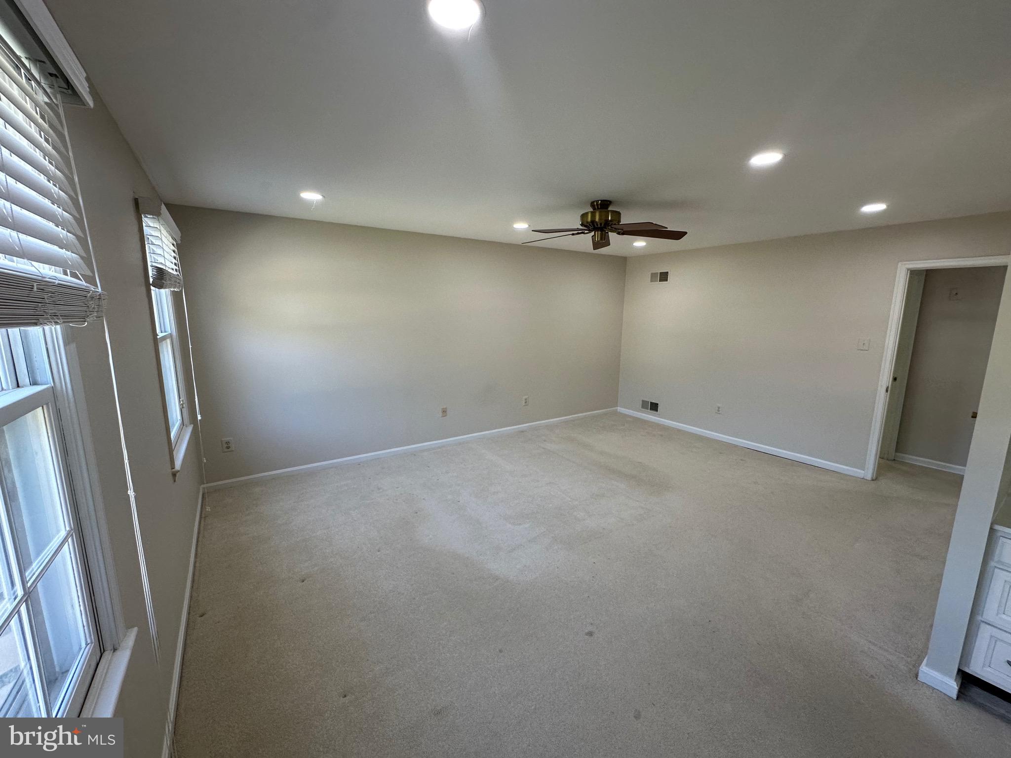 ORANGE HUNT ESTATES WEST - Residential Lease
