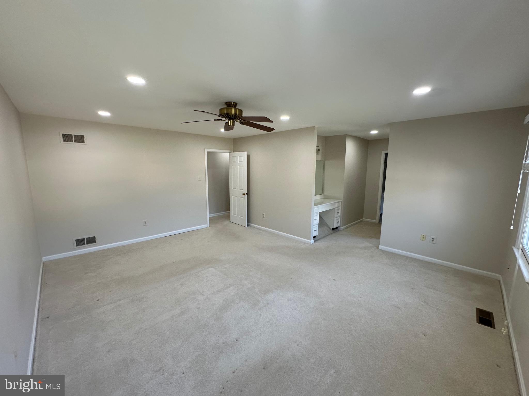 ORANGE HUNT ESTATES WEST - Residential Lease