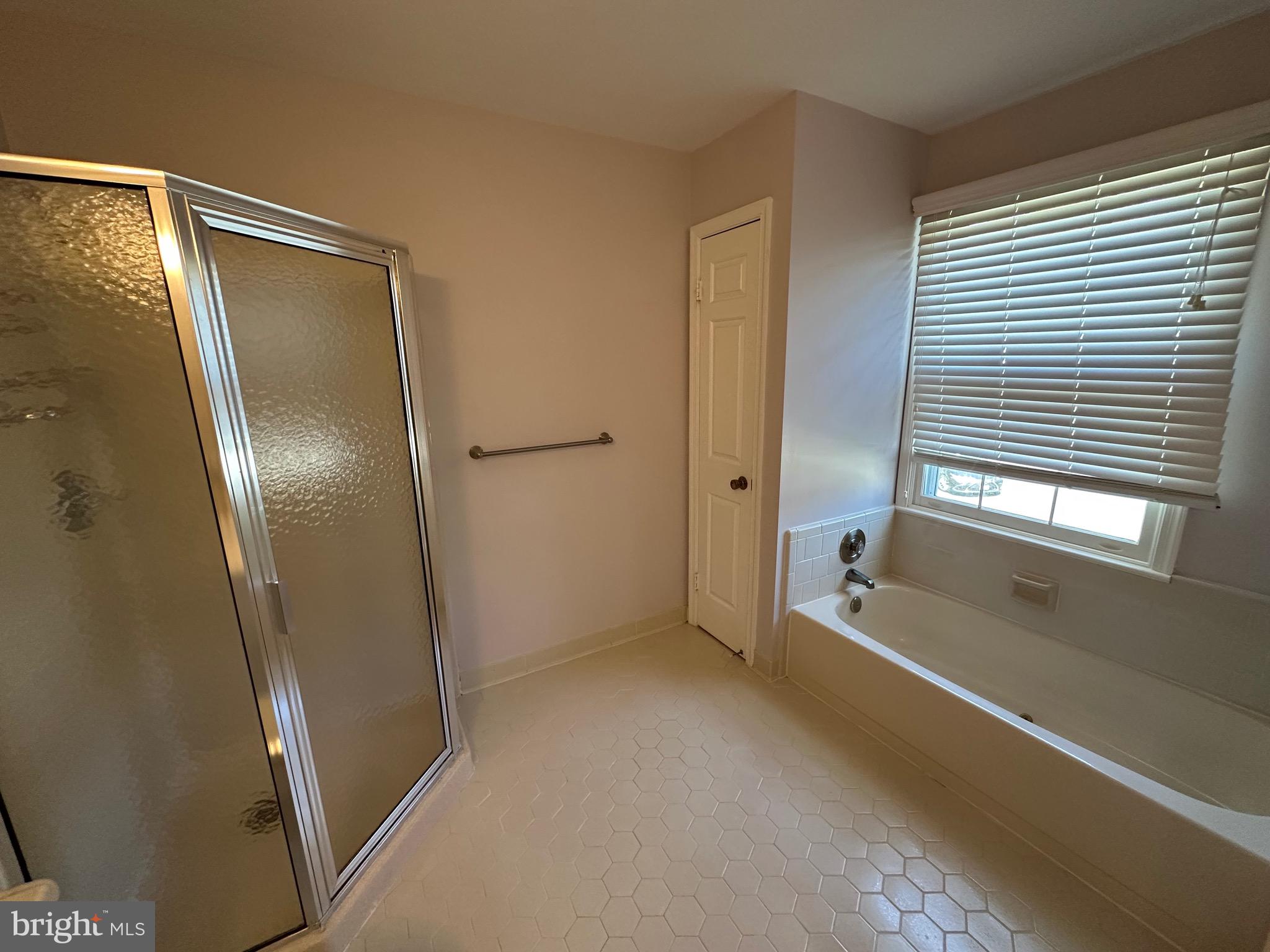 ORANGE HUNT ESTATES WEST - Residential Lease