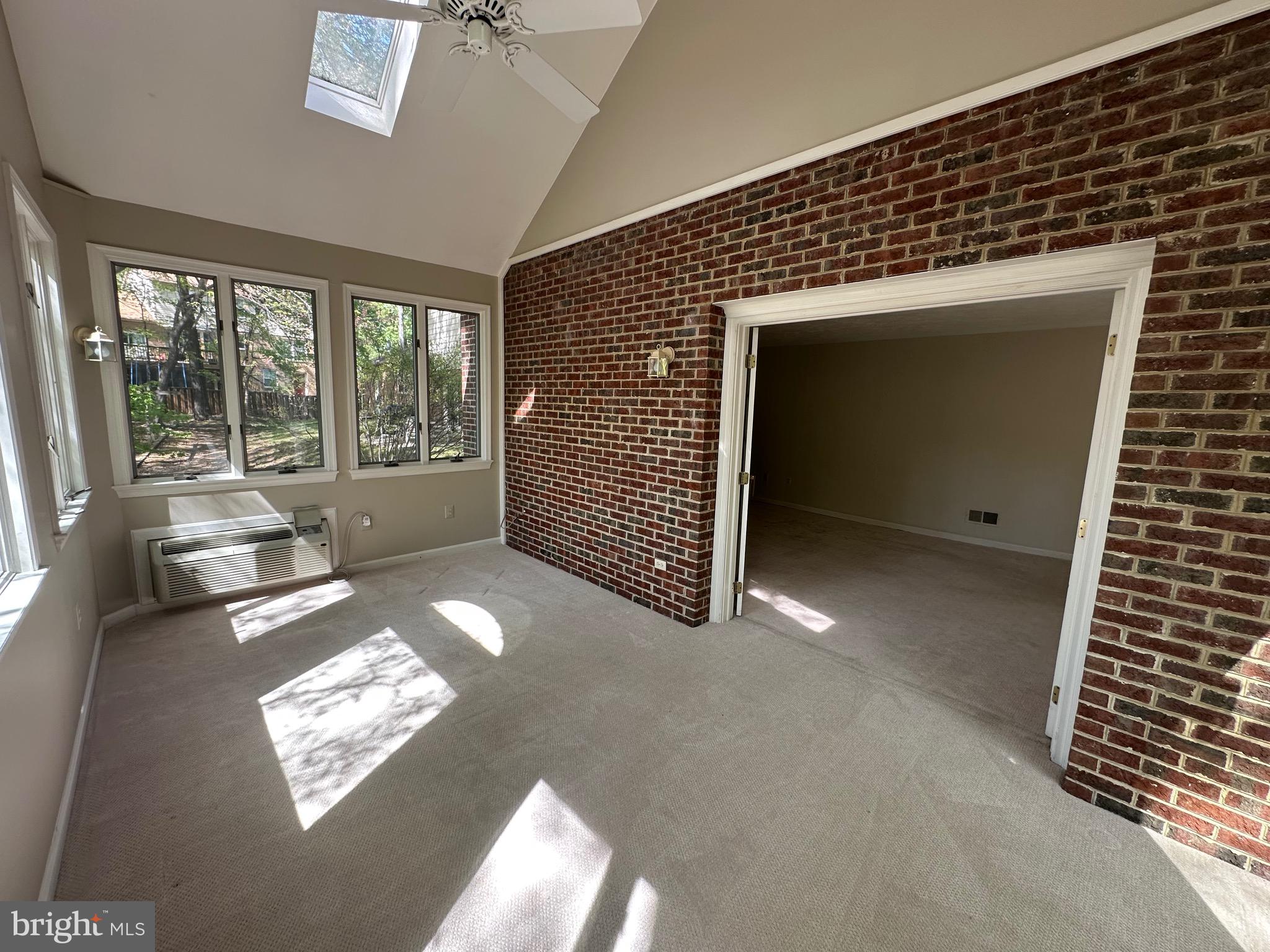 ORANGE HUNT ESTATES WEST - Residential Lease
