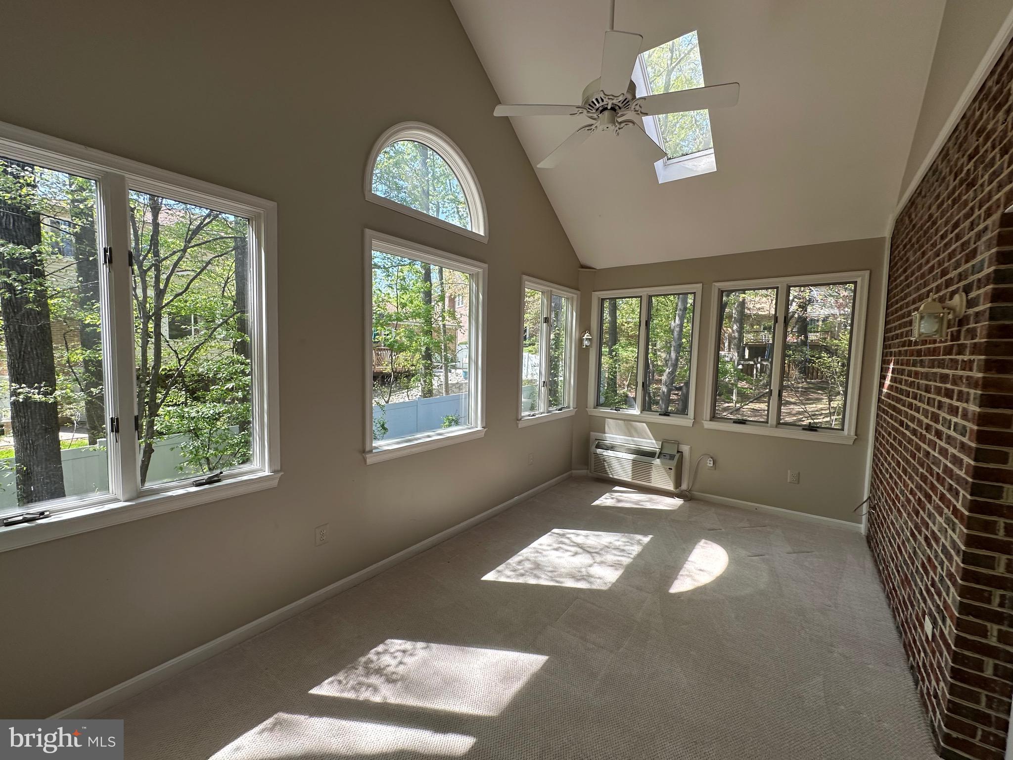 ORANGE HUNT ESTATES WEST - Residential Lease