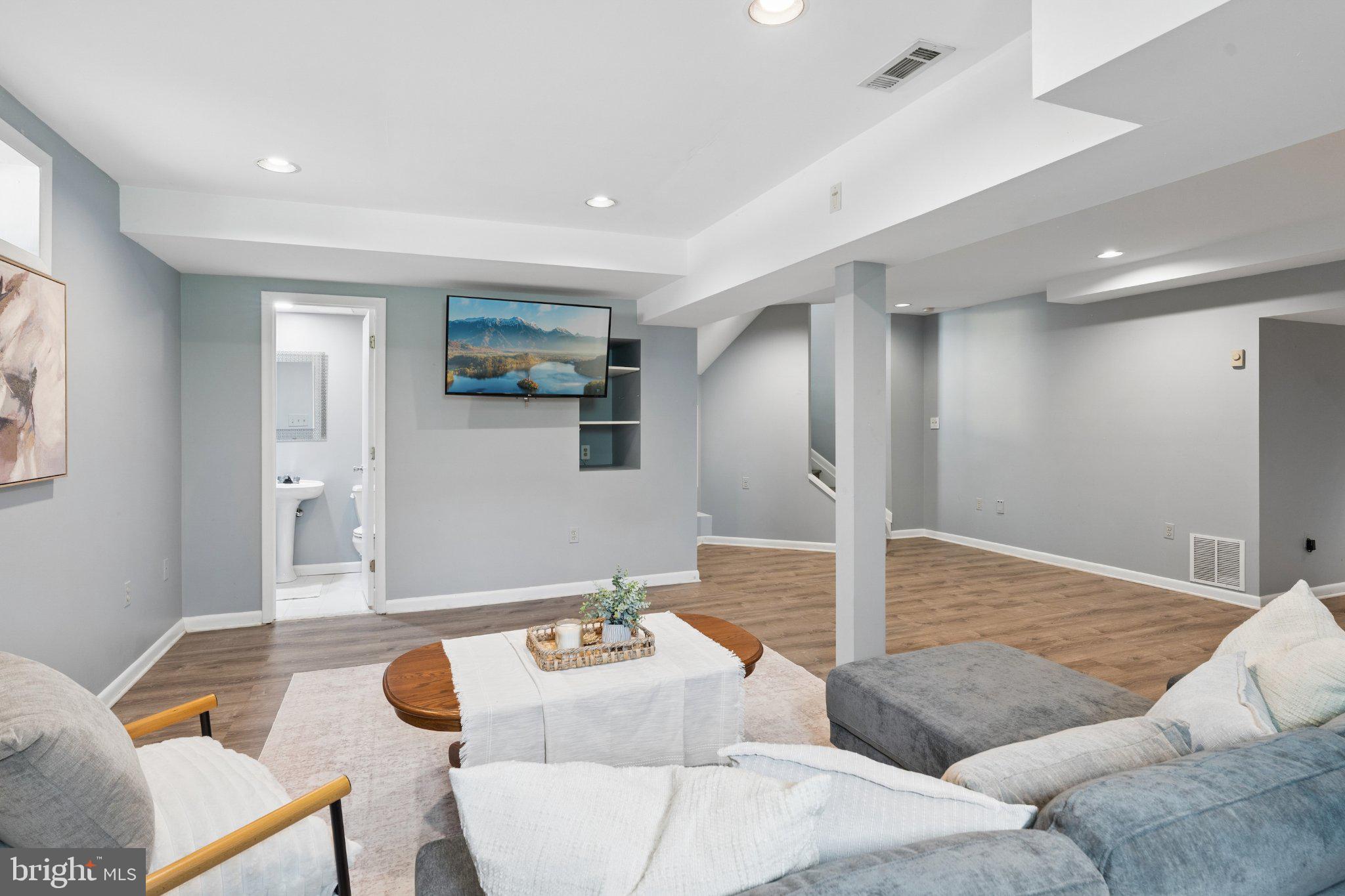 BRIDGEWATER - Residential