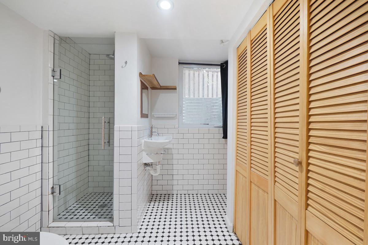 TAKOMA PARK - Residential