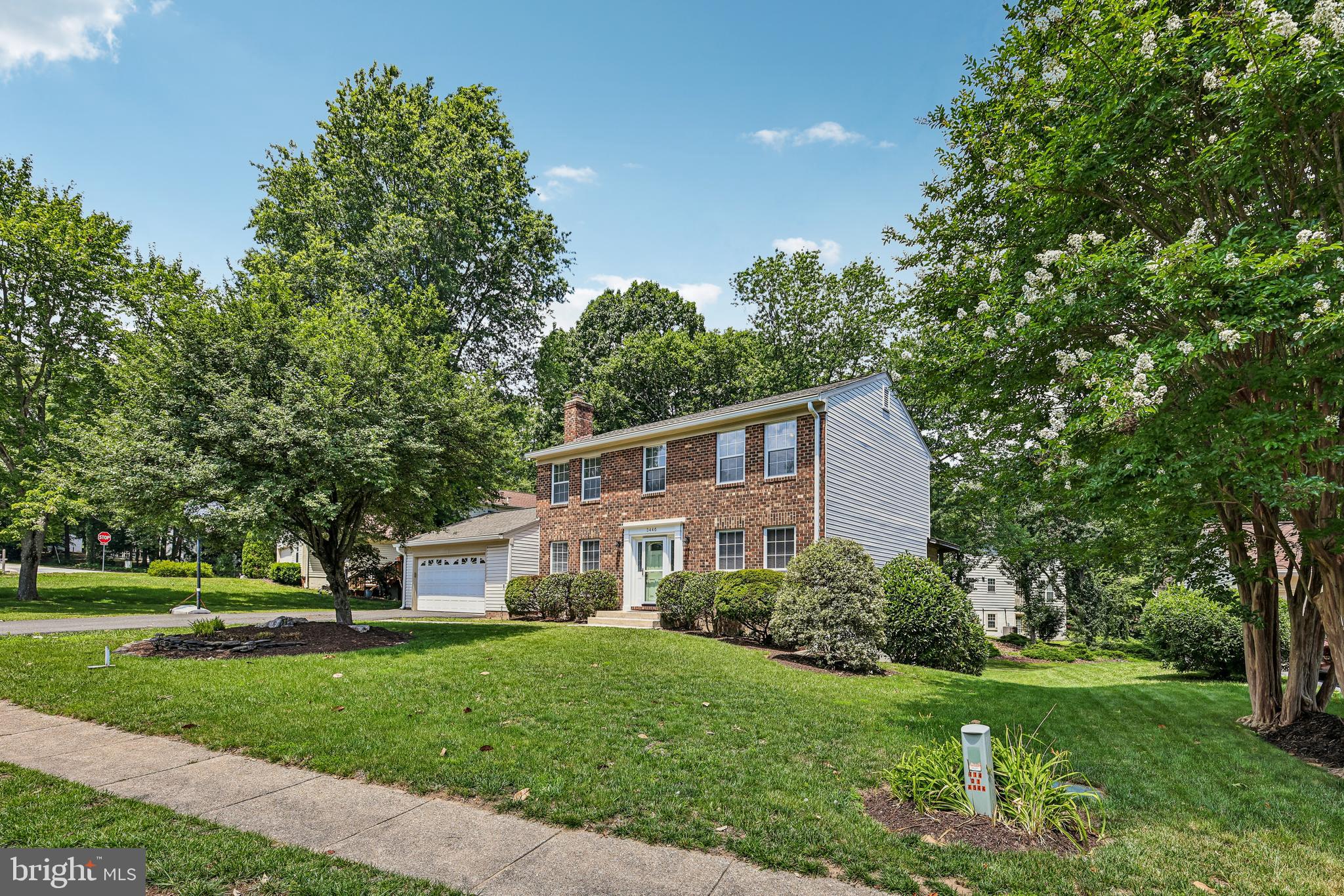 LAKE RIDGE - Residential