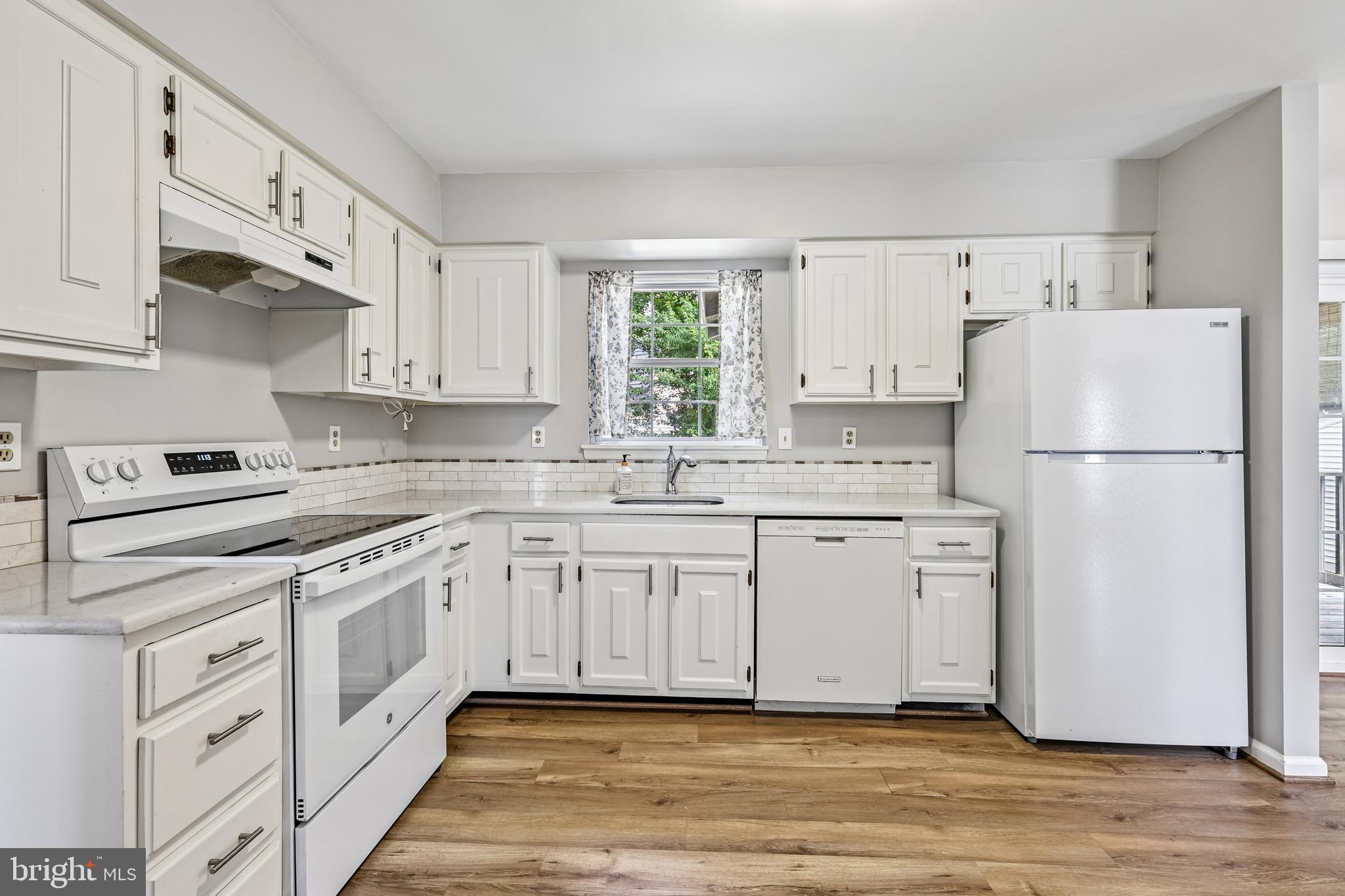 LAKE RIDGE - Residential