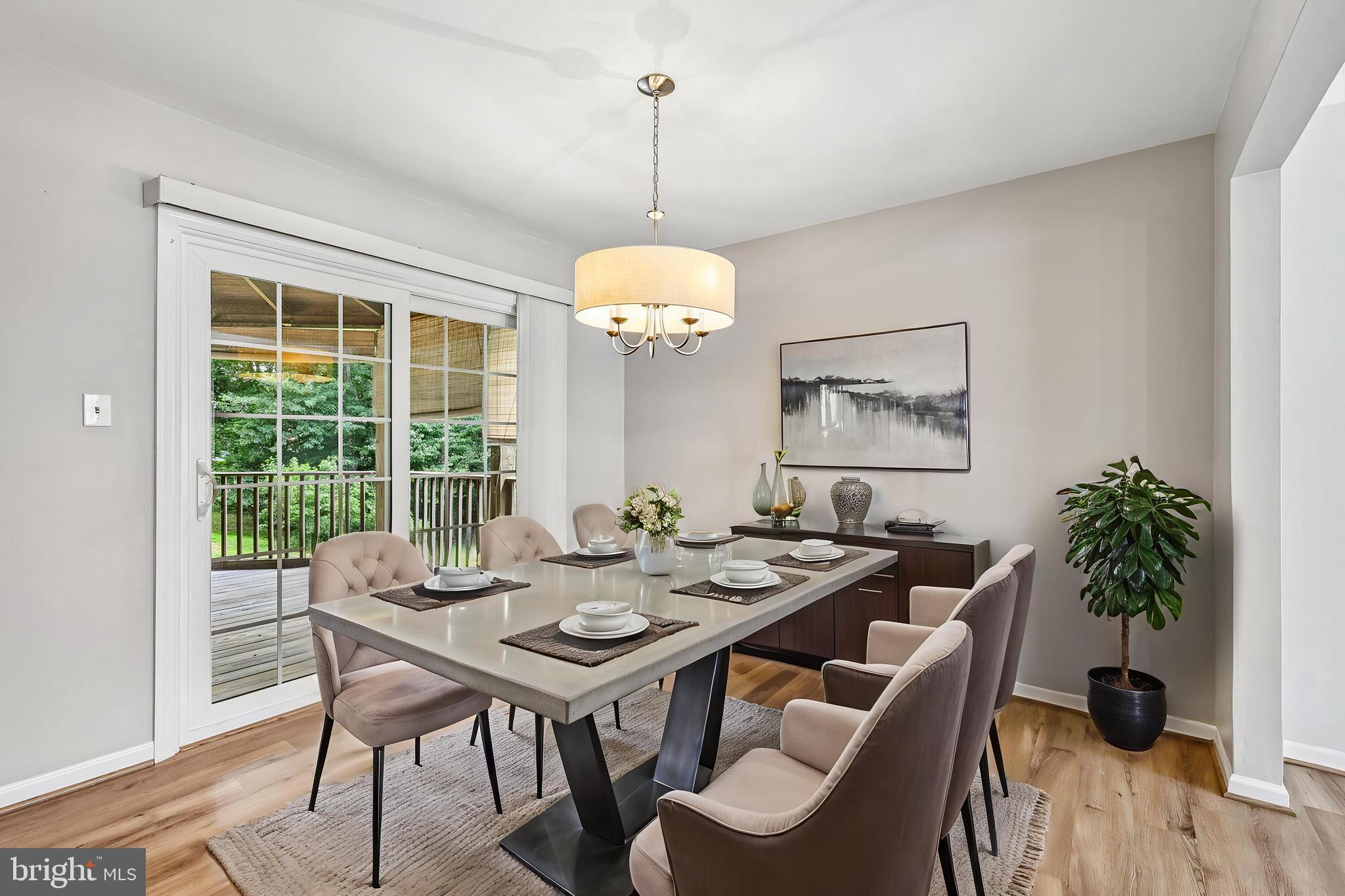 LAKE RIDGE - Residential