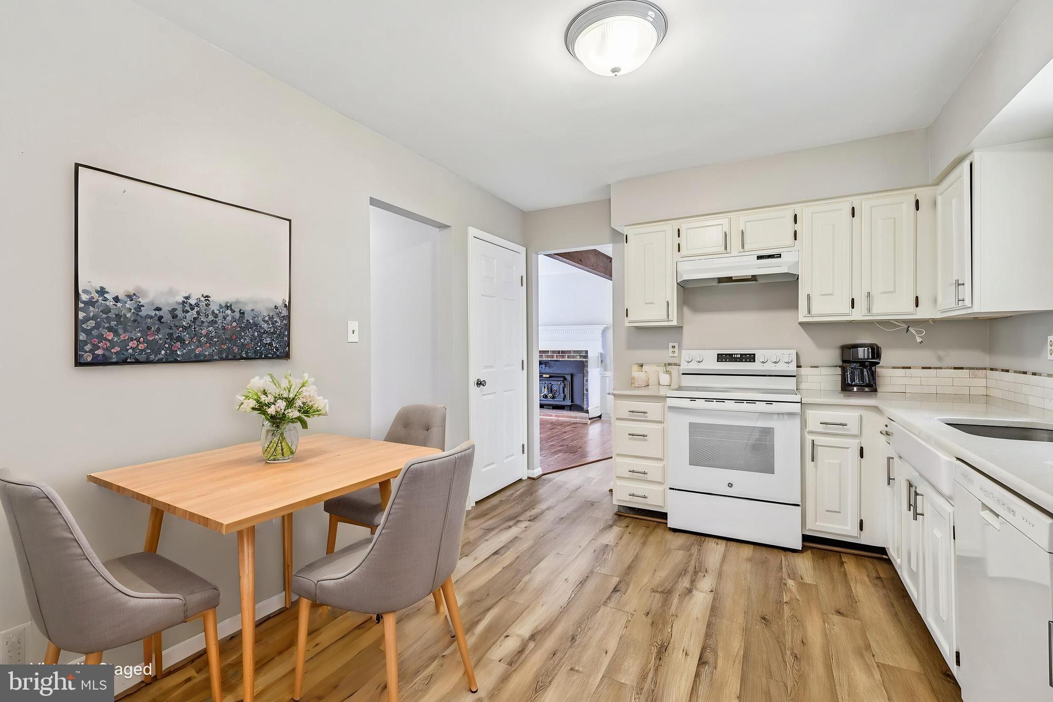 LAKE RIDGE - Residential