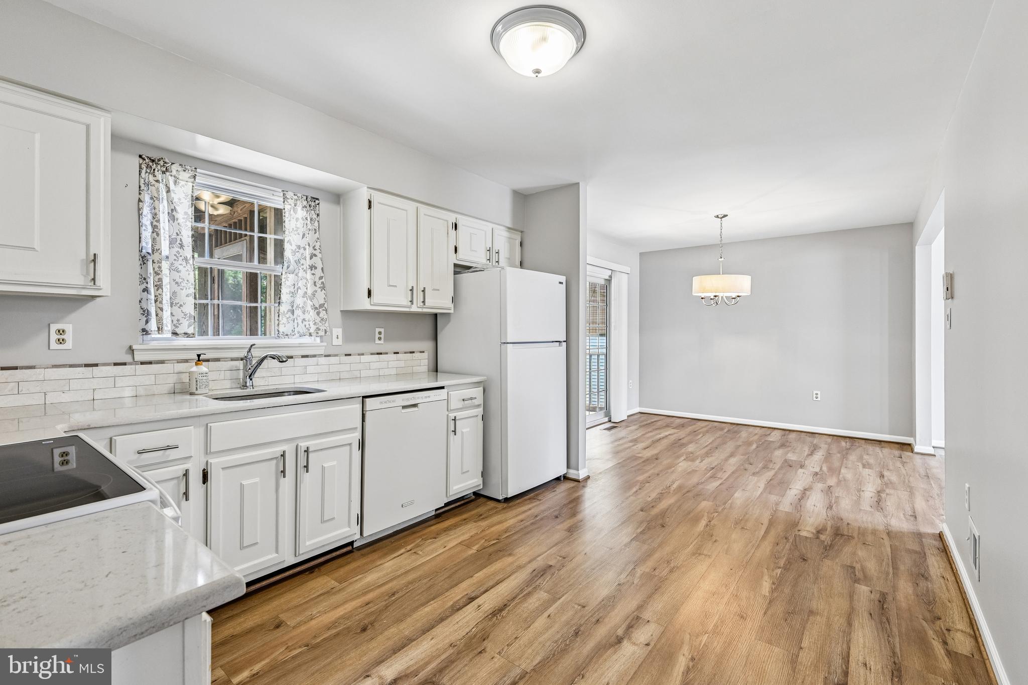 LAKE RIDGE - Residential