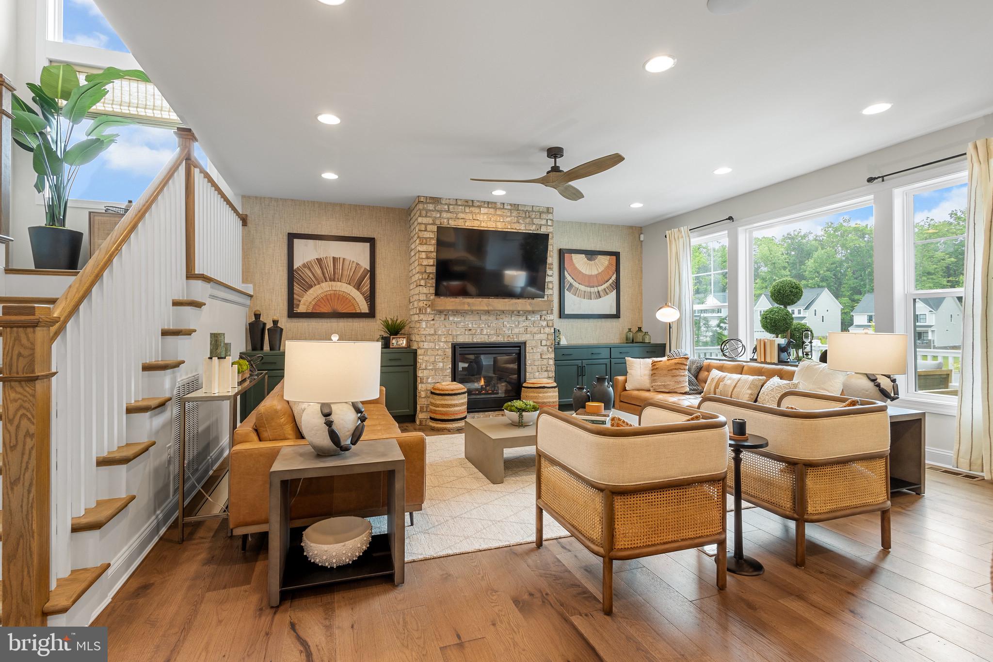 BRENTWOOD - Residential