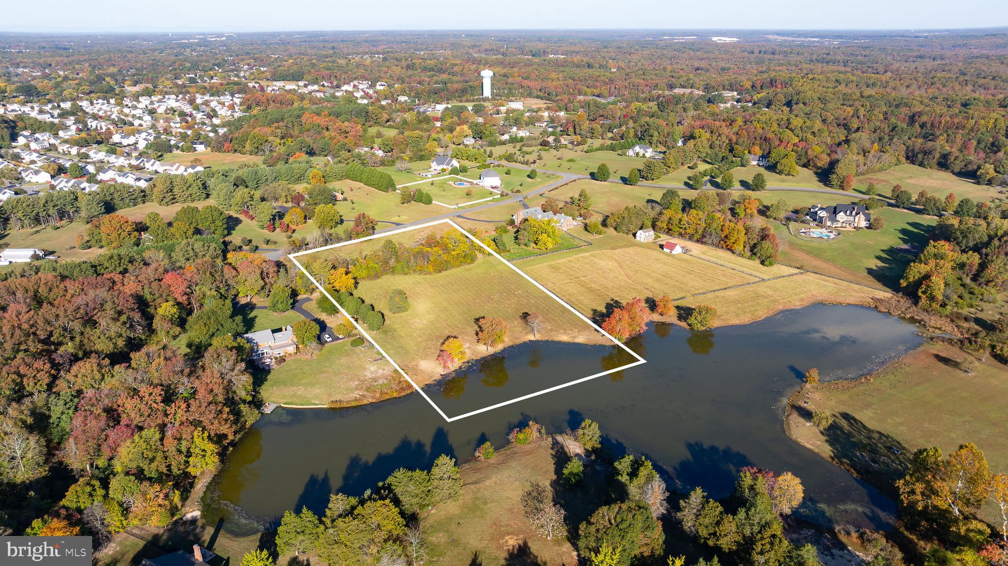 Welcome to the last remaining lot in the prestigious Boscobel subdivision. An idyllic 5.399 acres with approximately 325' of waterfront on a quiet cul-de-sac. Gently rolling topography offers an excellent choice of home sites with pastoral and water views. Recent soil work supports a five bedroom conventional septic system with public water hook-up available. All conveniently located within minutes to Downtown Fredericksburg, Mary Washington Hospital and more. Must build with Aaronal Homes.  No HOA!