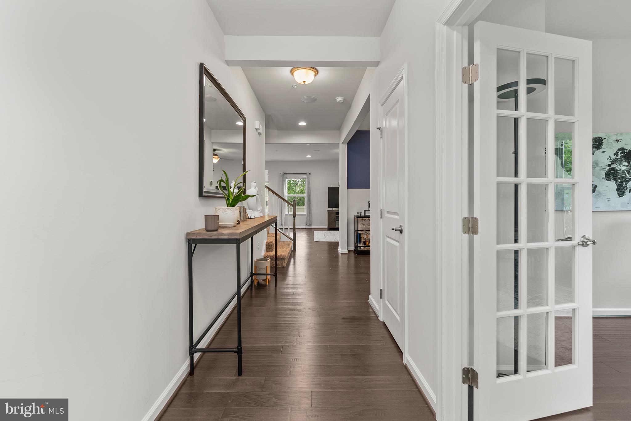 CREEKSIDE VILLAGE - Residential
