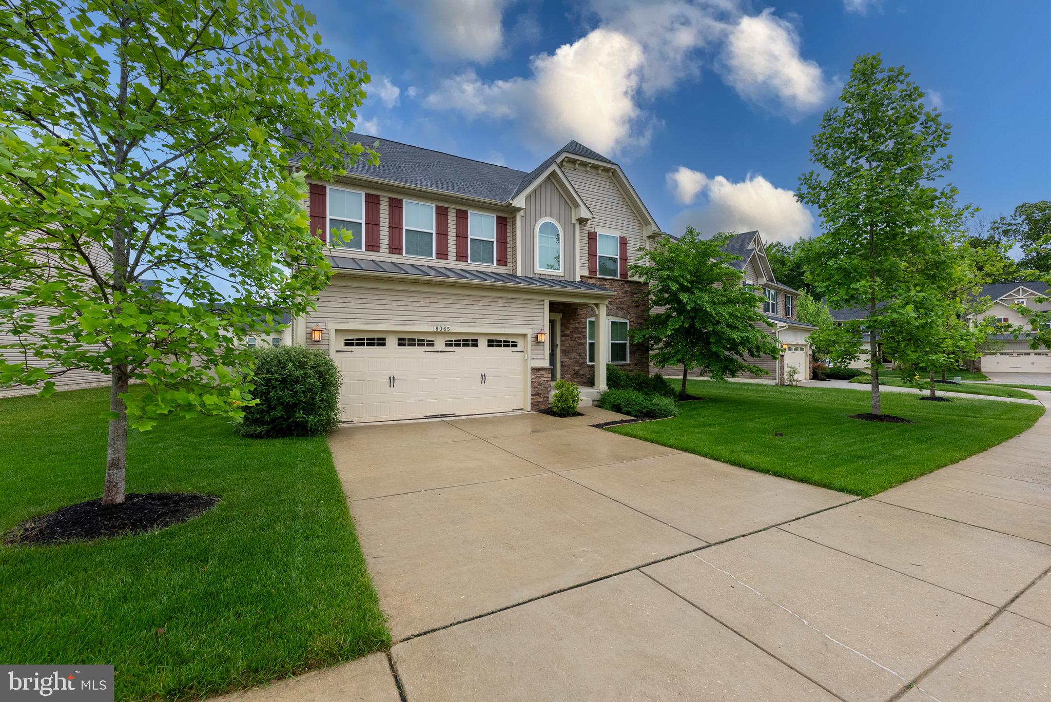 CREEKSIDE VILLAGE - Residential