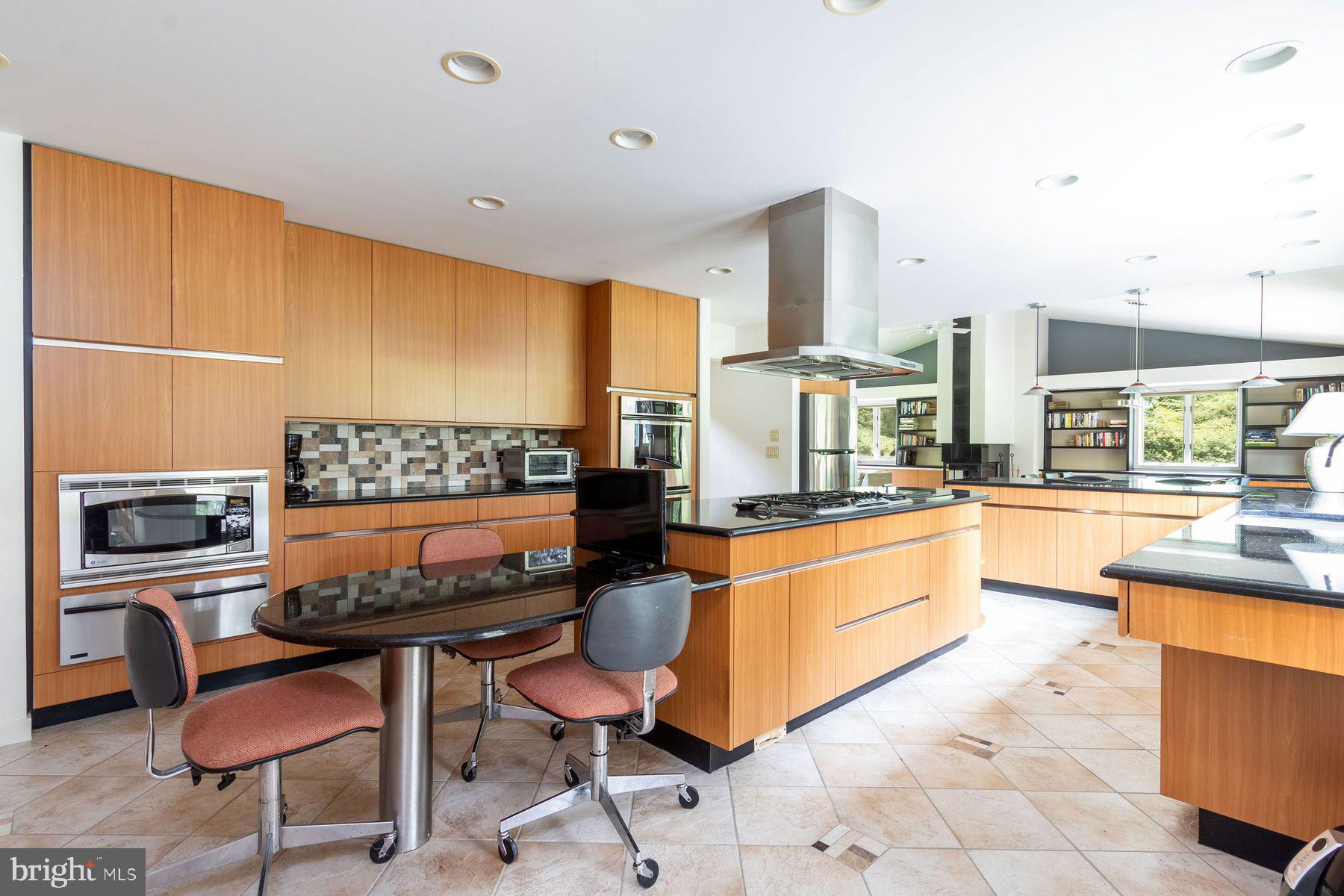DOYLESTOWN - Residential