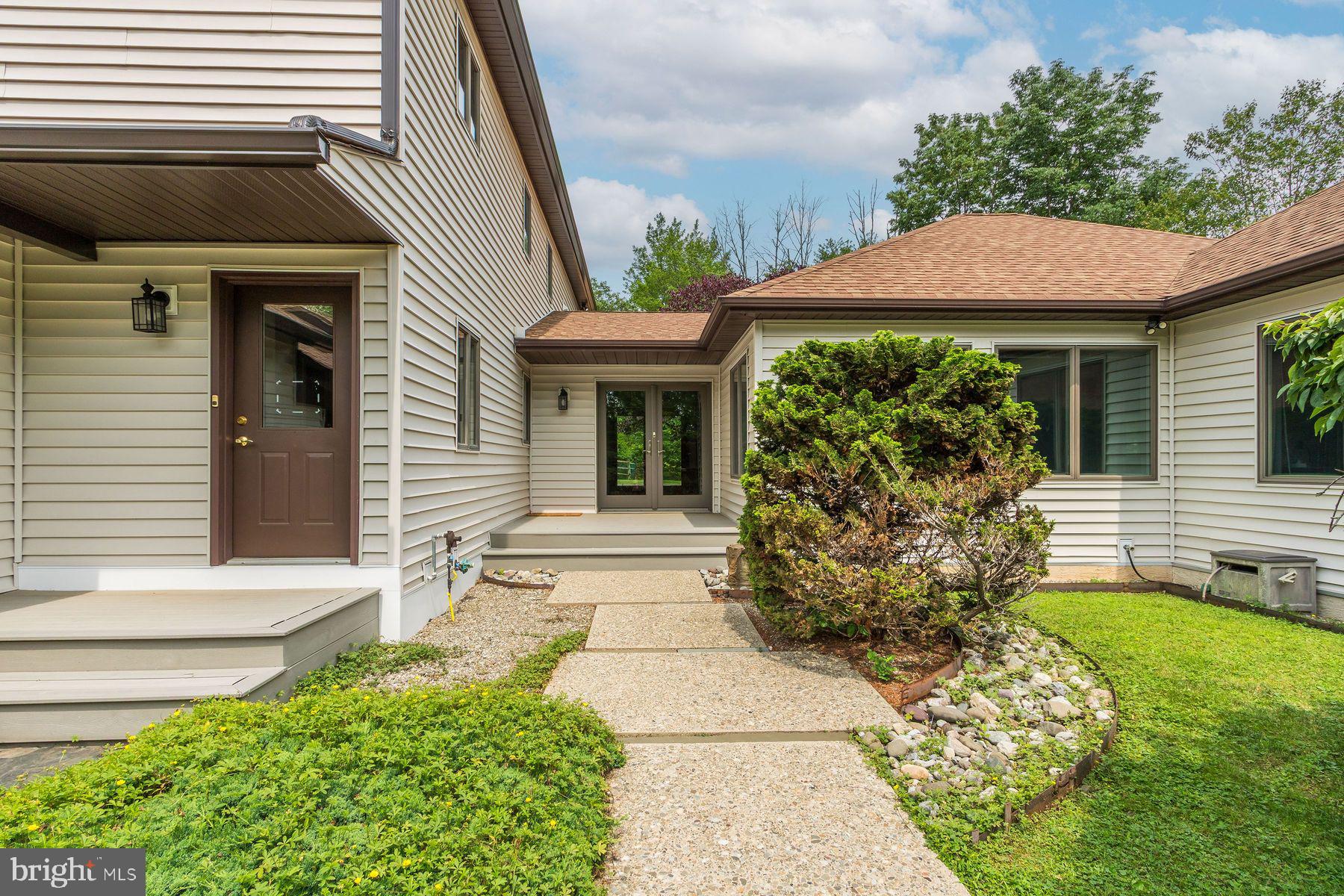 DOYLESTOWN - Residential