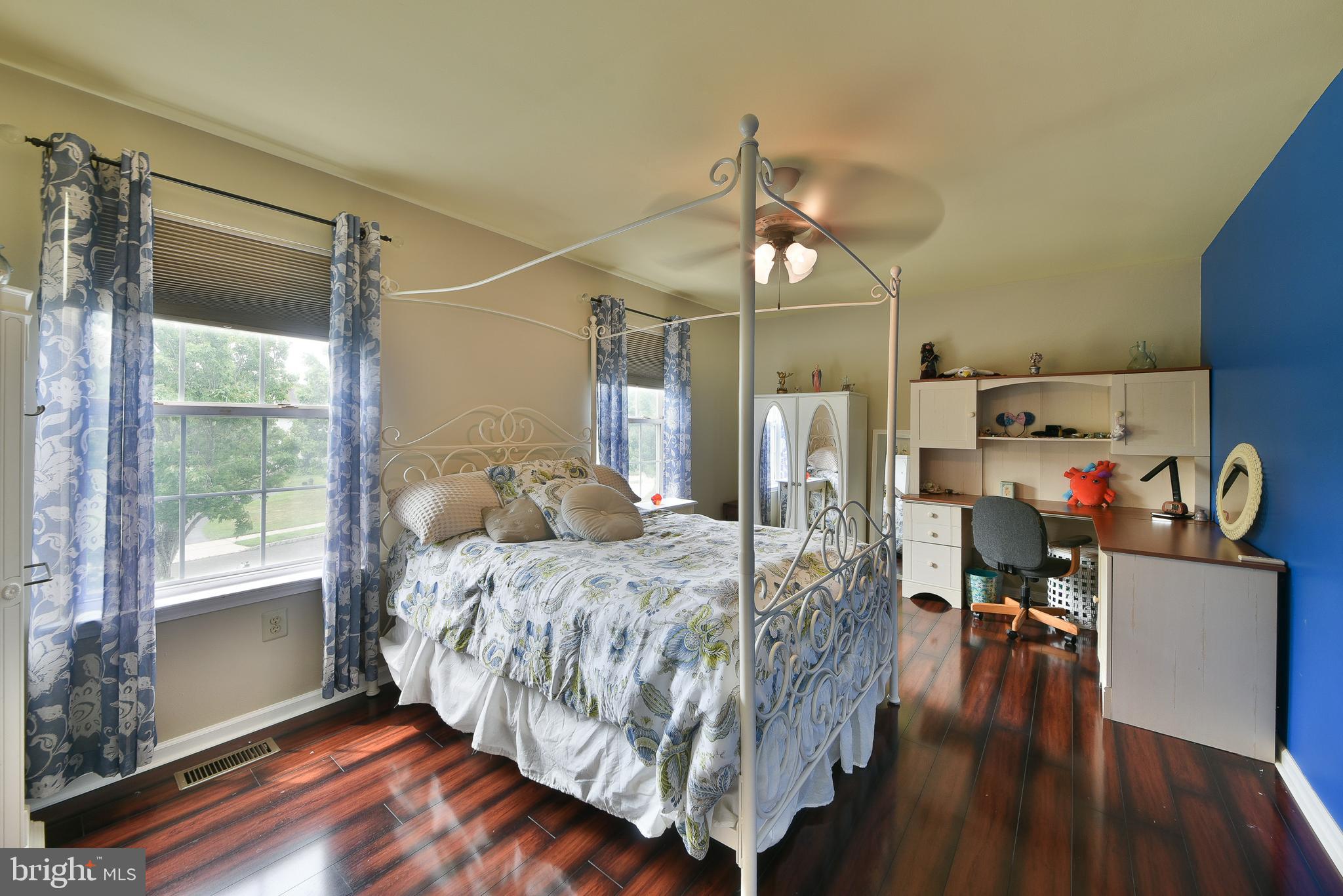 HICKORY RIDGE - Residential