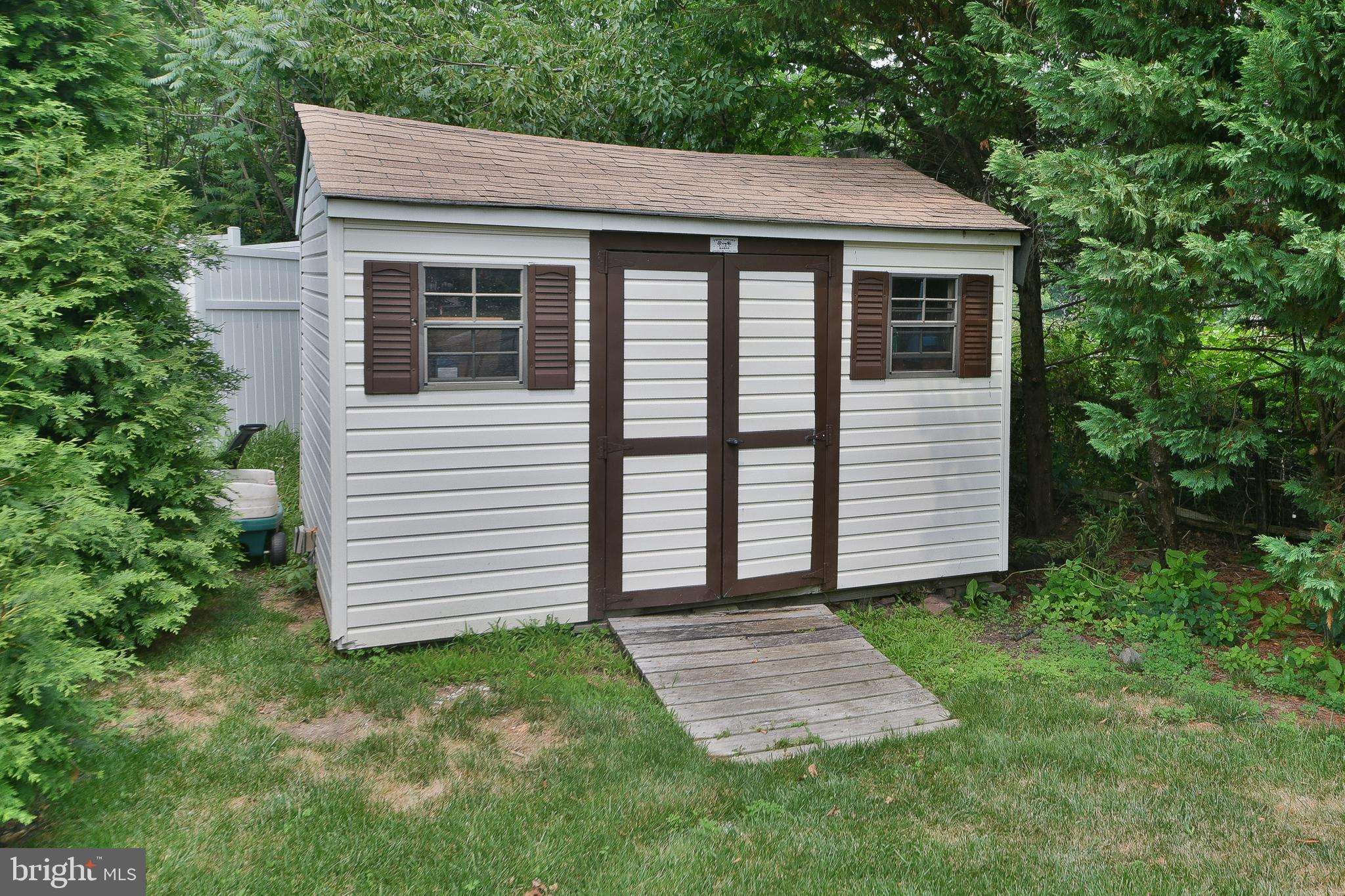 HICKORY RIDGE - Residential
