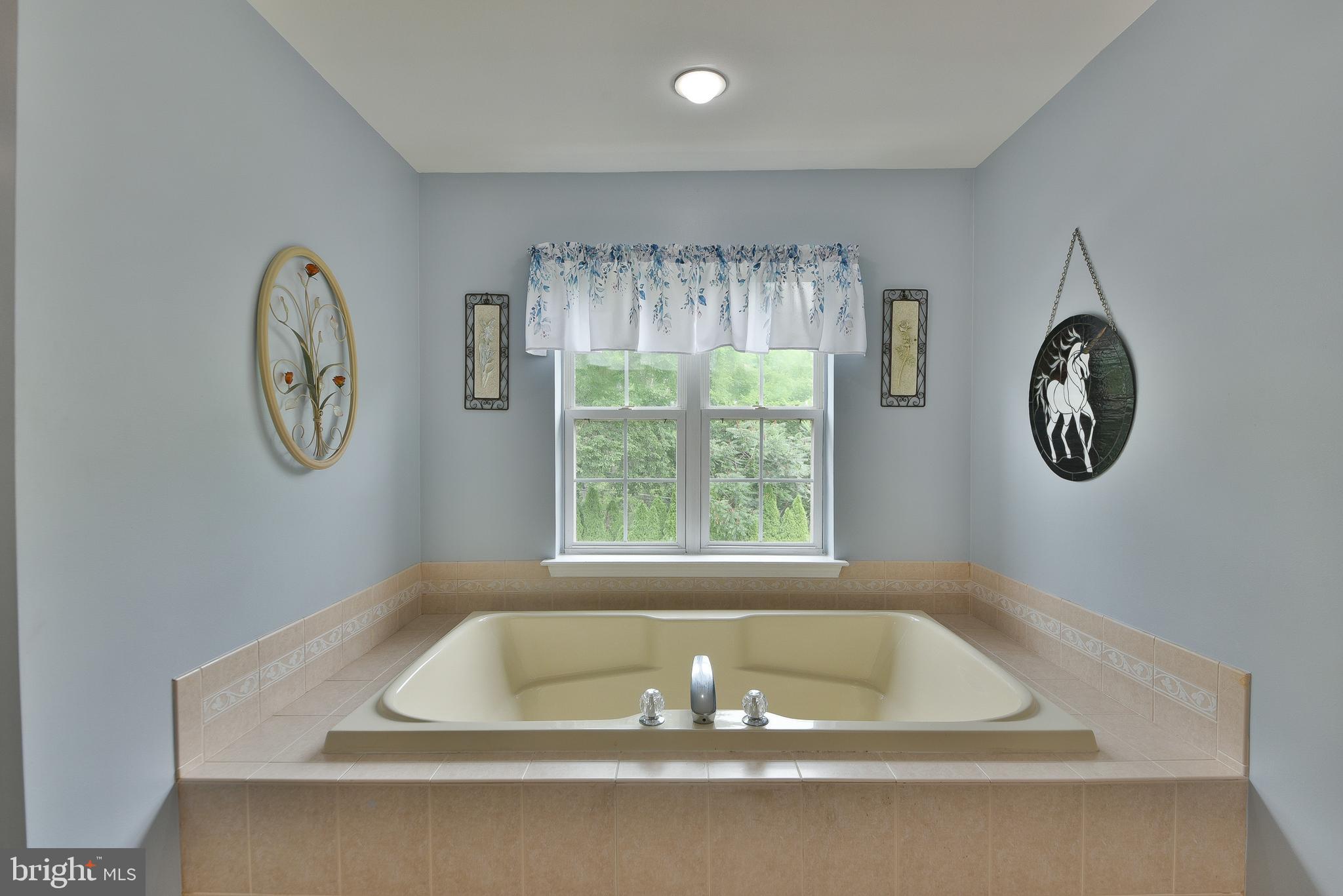 HICKORY RIDGE - Residential