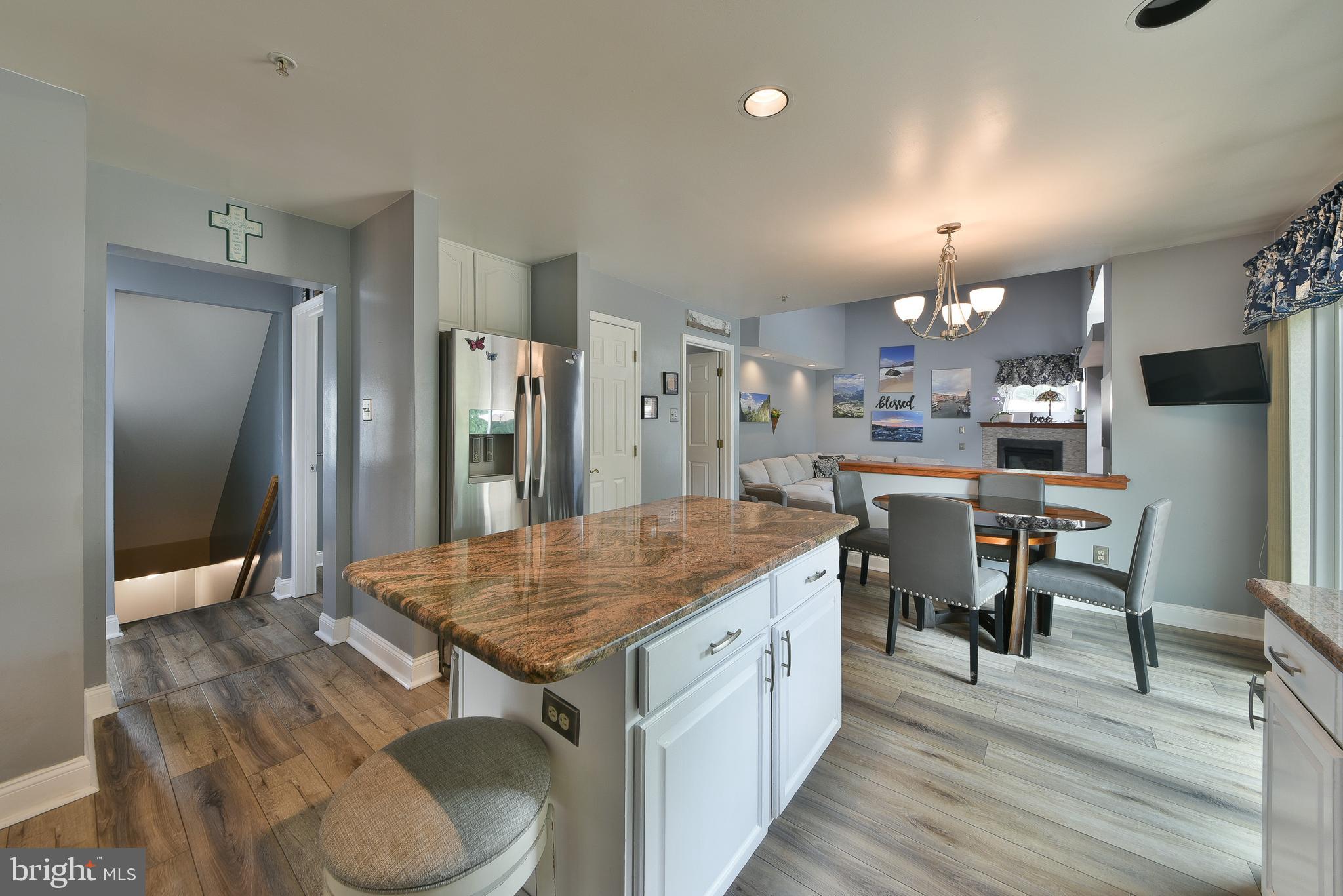 HICKORY RIDGE - Residential