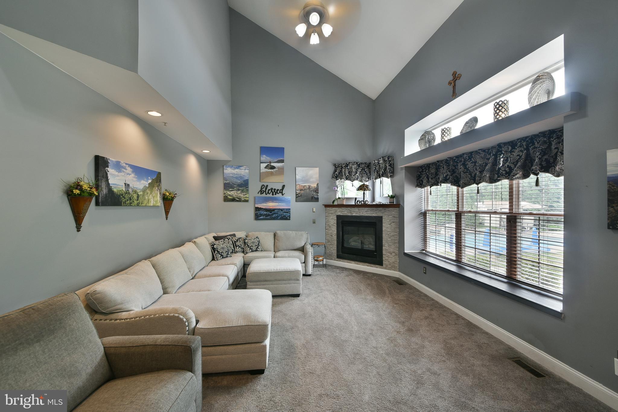 HICKORY RIDGE - Residential