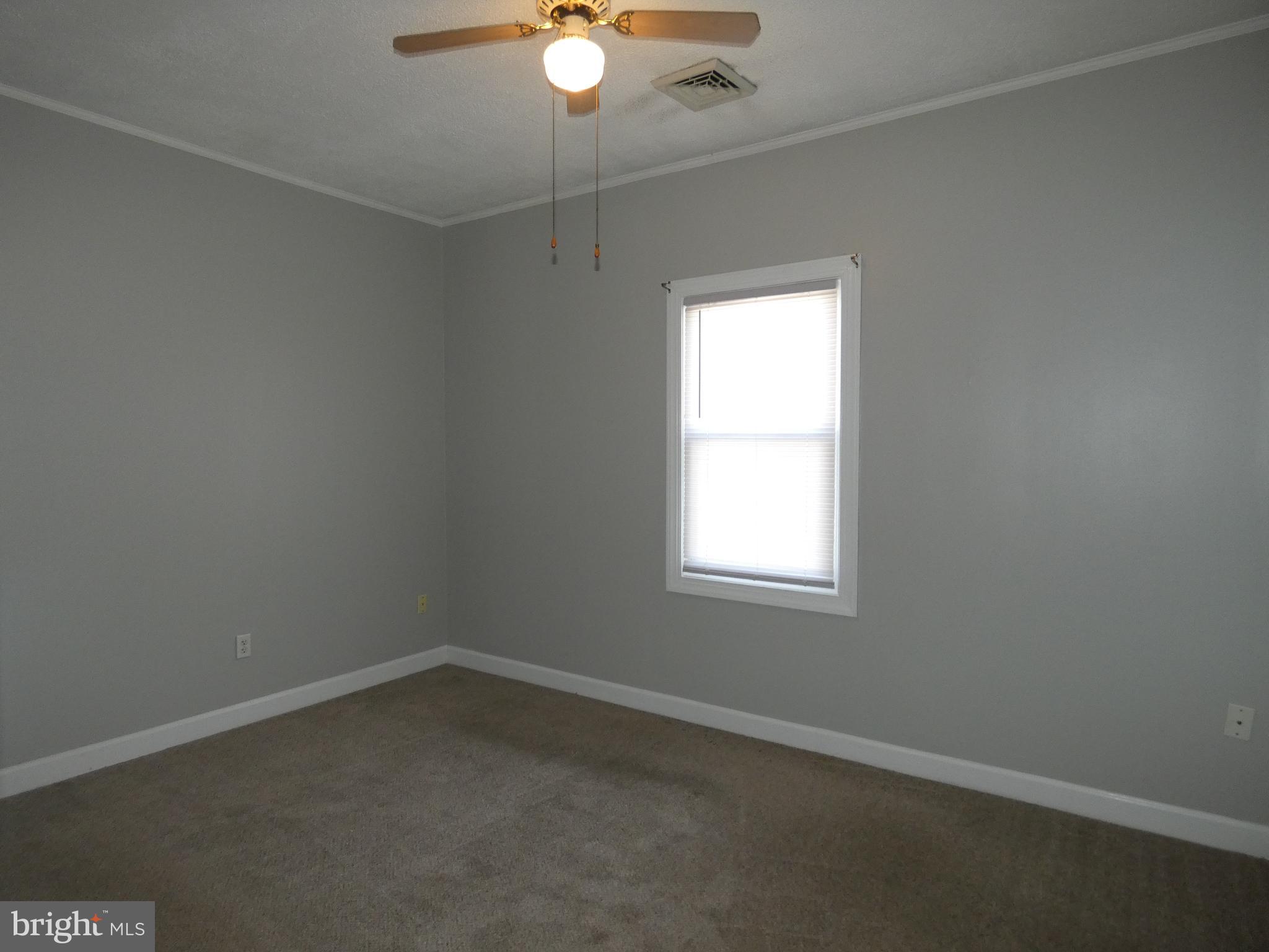 COLONIAL BEACH - Residential Lease
