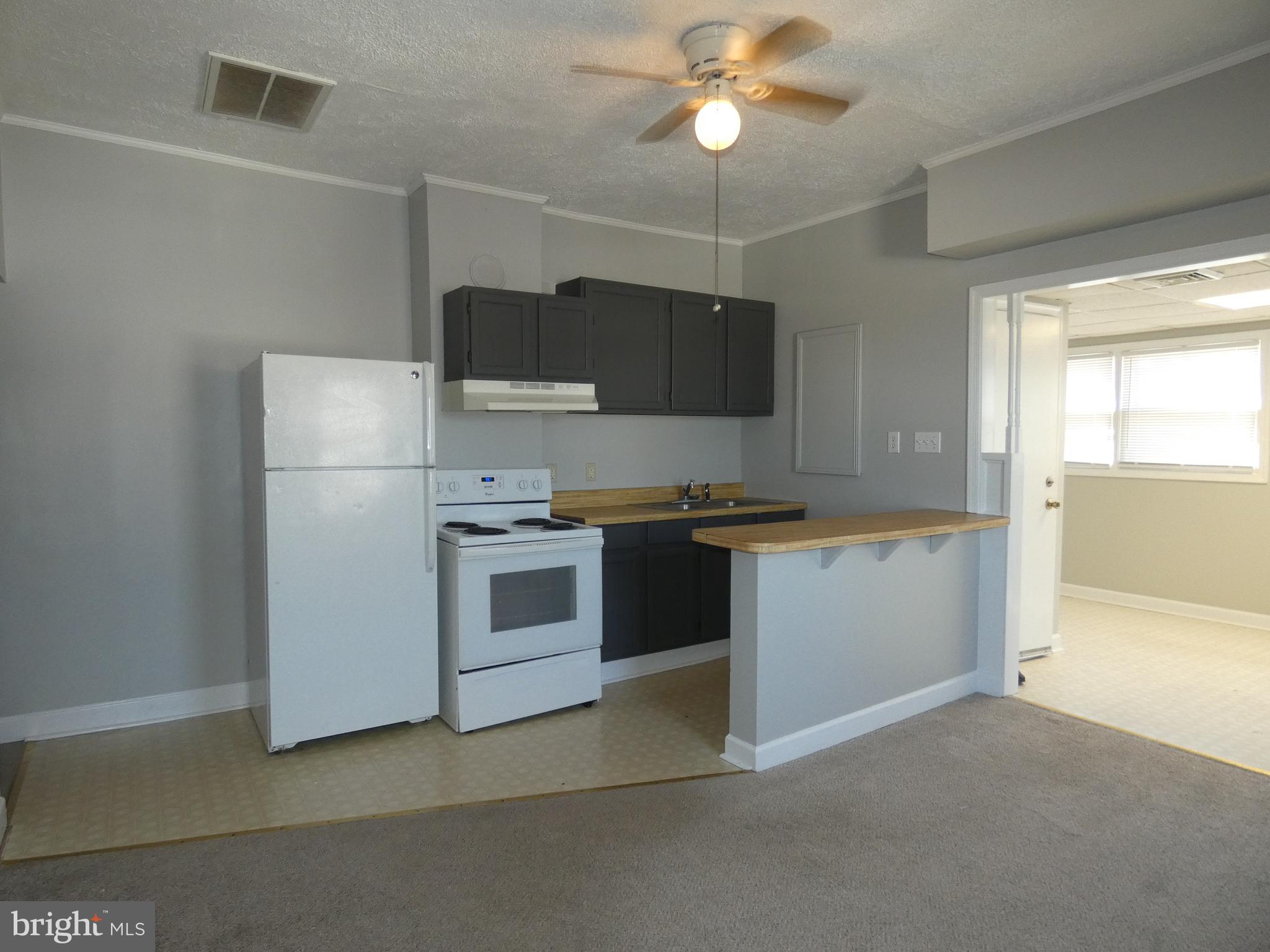 COLONIAL BEACH - Residential Lease
