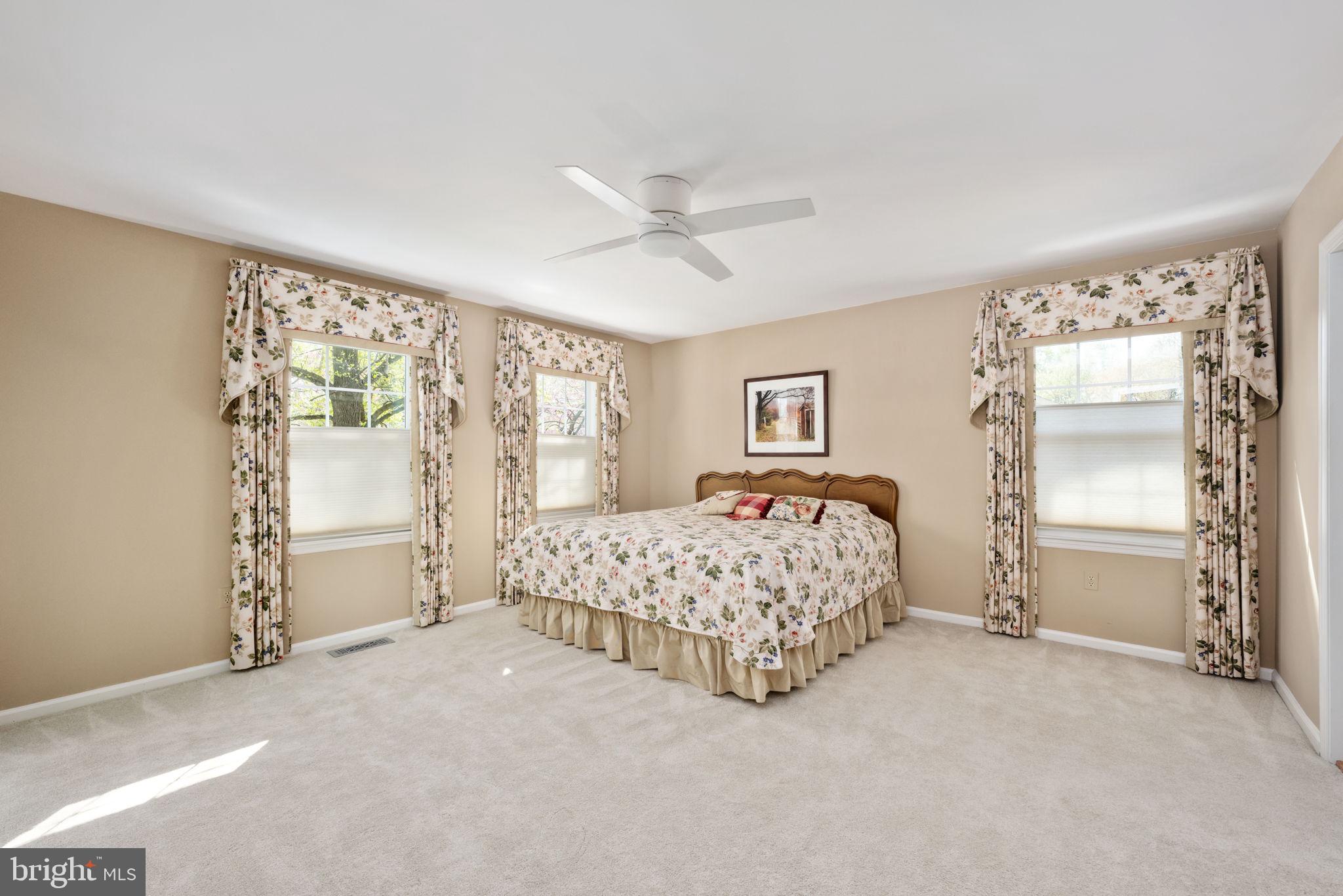 FAIRFAX CLUB ESTATES - Residential