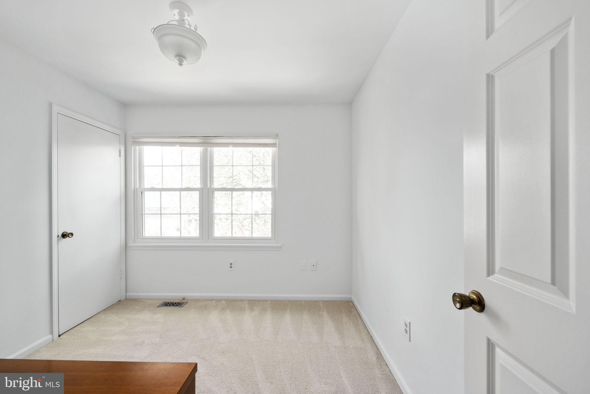 FAIRFAX CLUB ESTATES - Residential