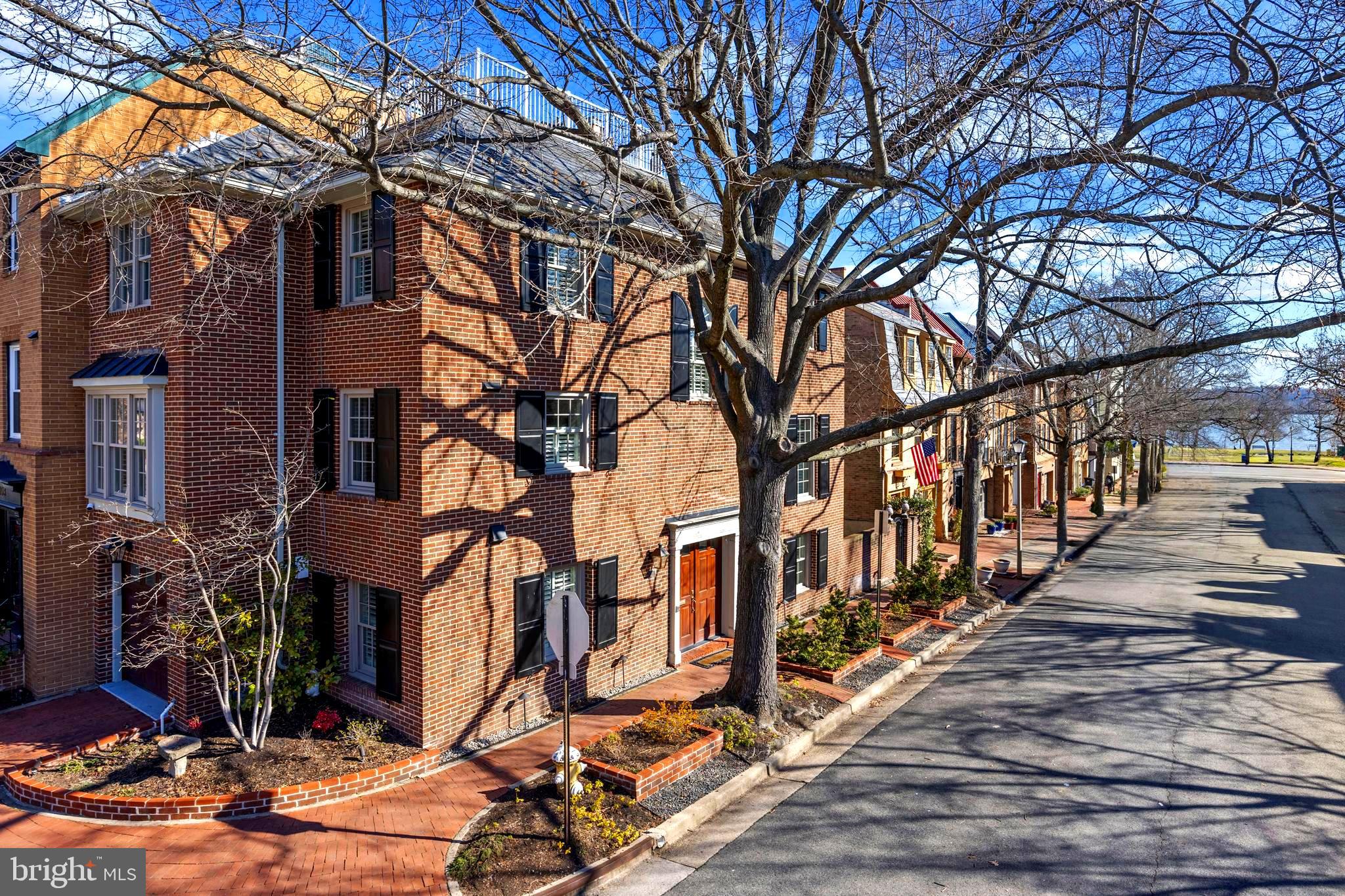 BRANDT TOWNHOUSE - Residential