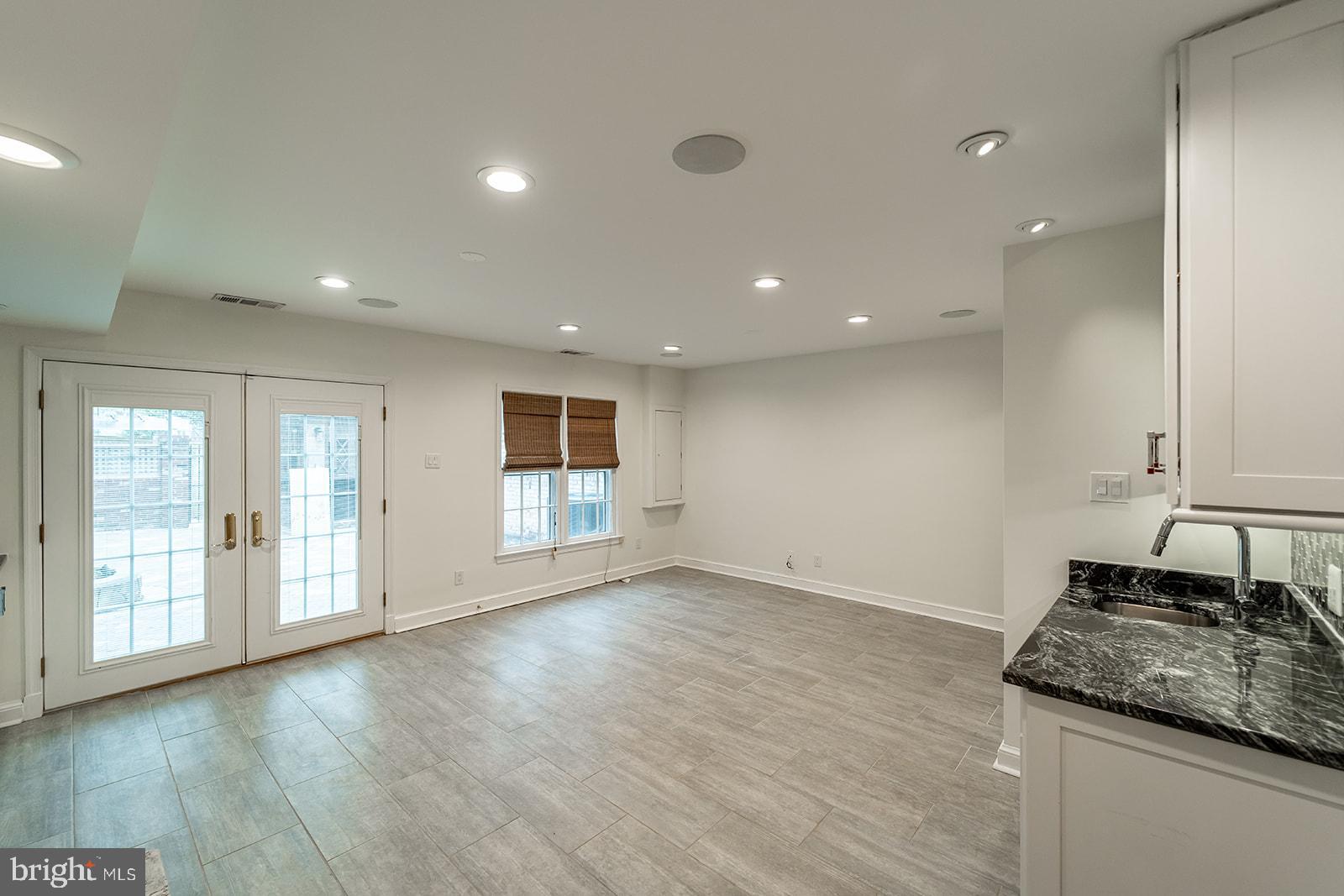 OLDE BELHAVEN TOWNE - Residential