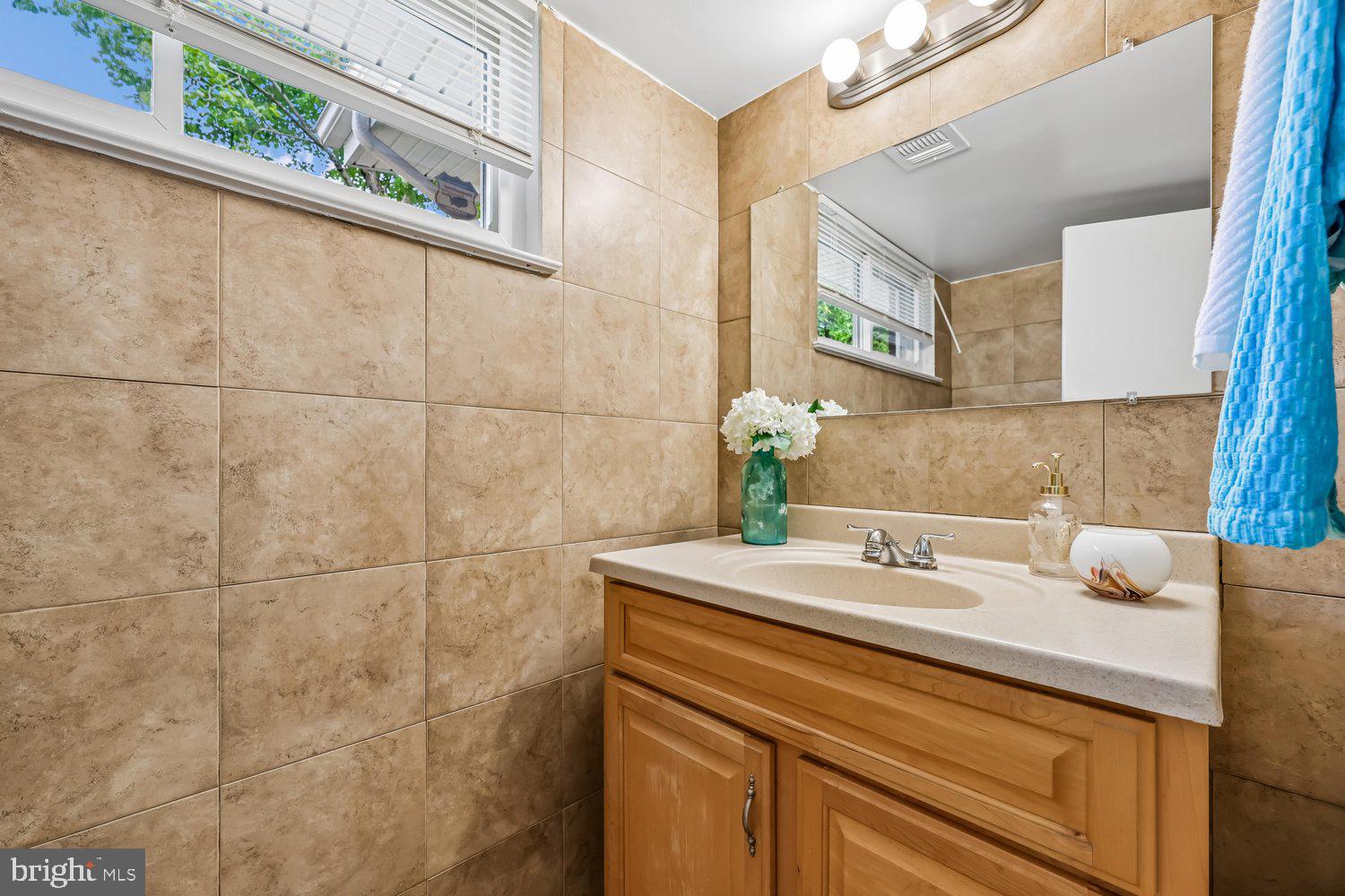 KEMP MILL ESTATES - Residential