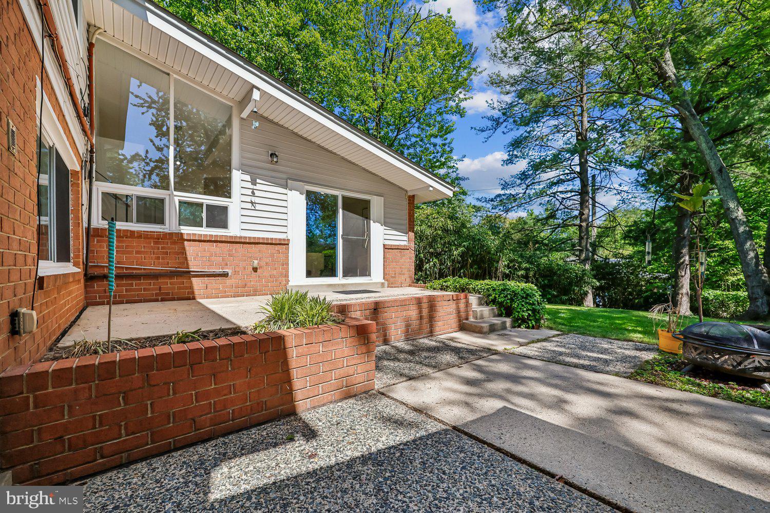 KEMP MILL ESTATES - Residential