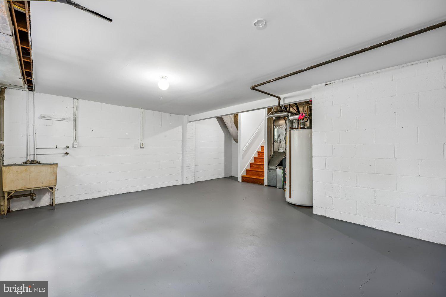 KEMP MILL ESTATES - Residential